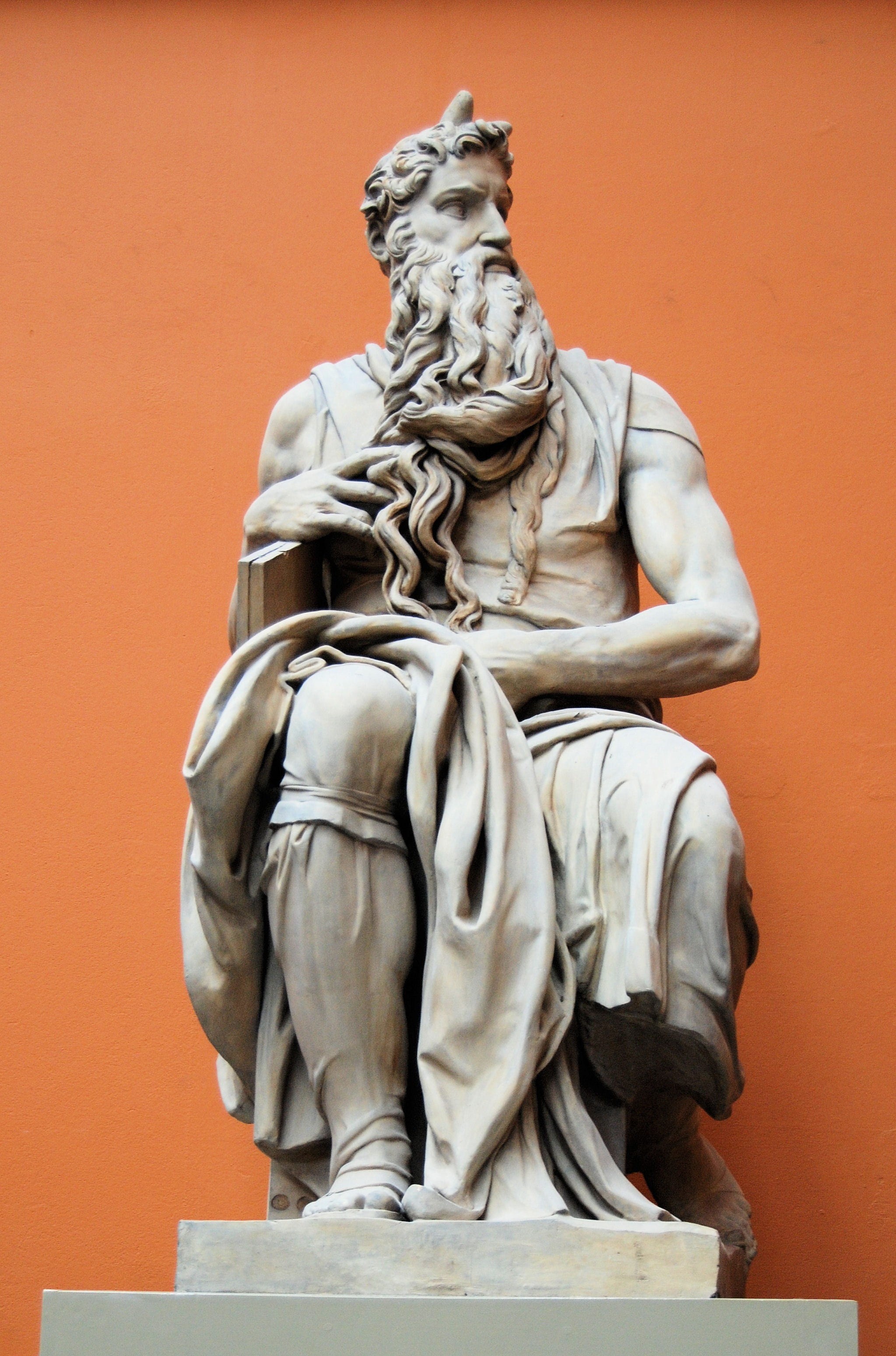 statue, spirituality, close, museum, male, wall - building feature, representation, london, craft, moses, low angle view, 2K, no people, photography, carving - craft product, Phone HD Wallpaper