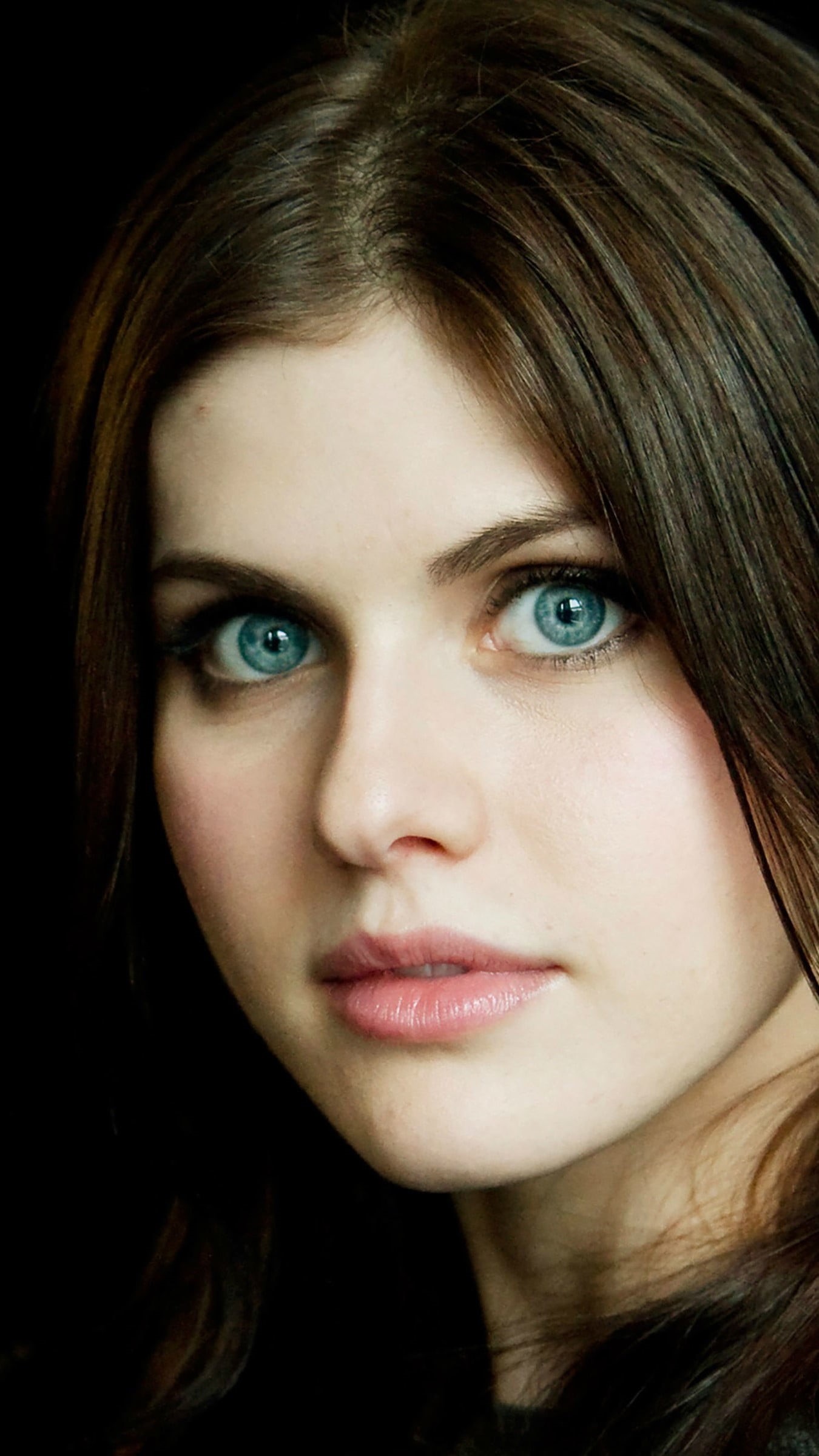 1080P, Alexandra Daddario, women, actress, blue eyes, face, Phone HD Wallpaper