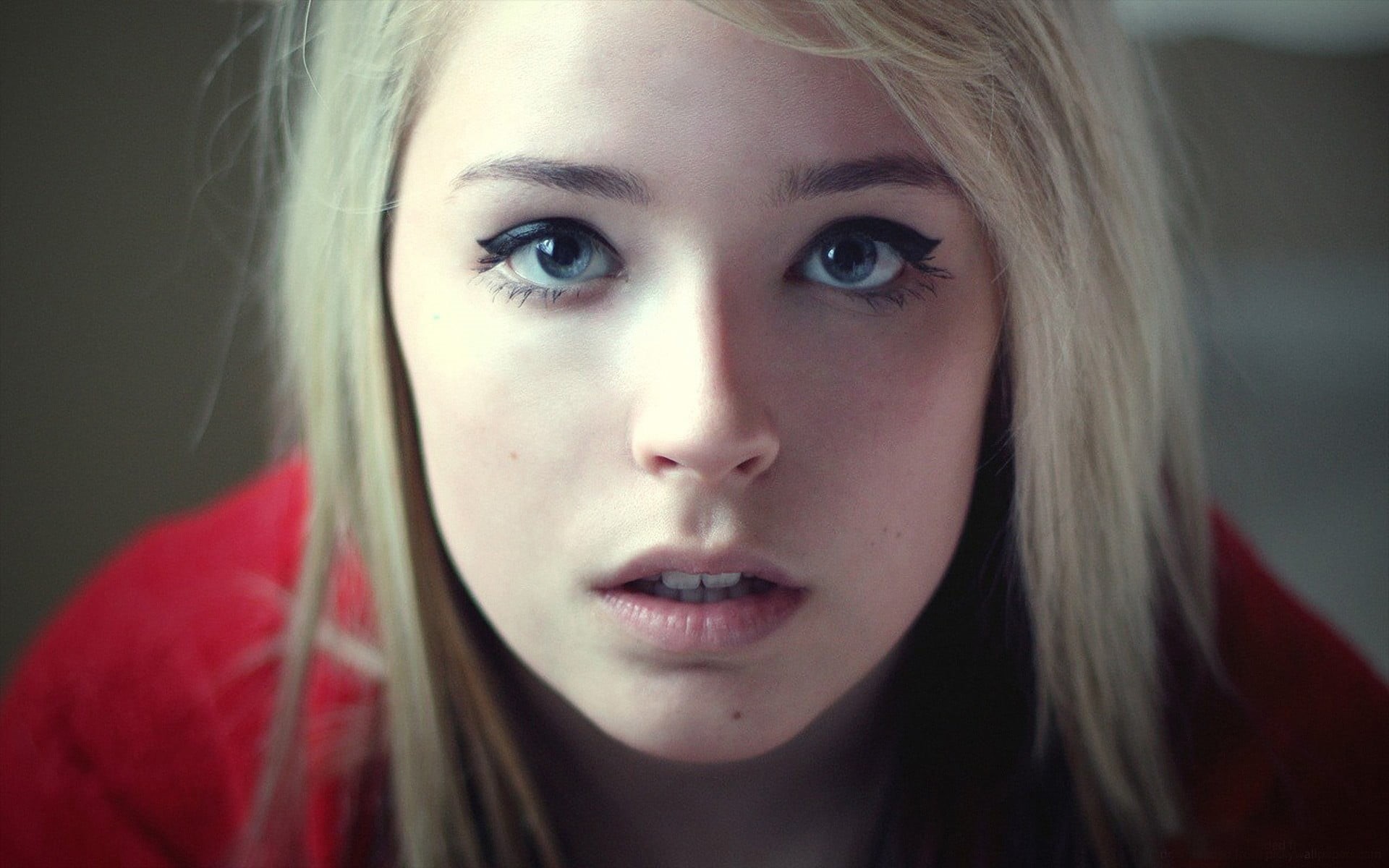 model, eyes, hairstyle, beauty, long hair, indoors, 1080P, real people, depression - sadness, blue eyes, front view, blonde, one person, human face, portrait, HD Wallpaper