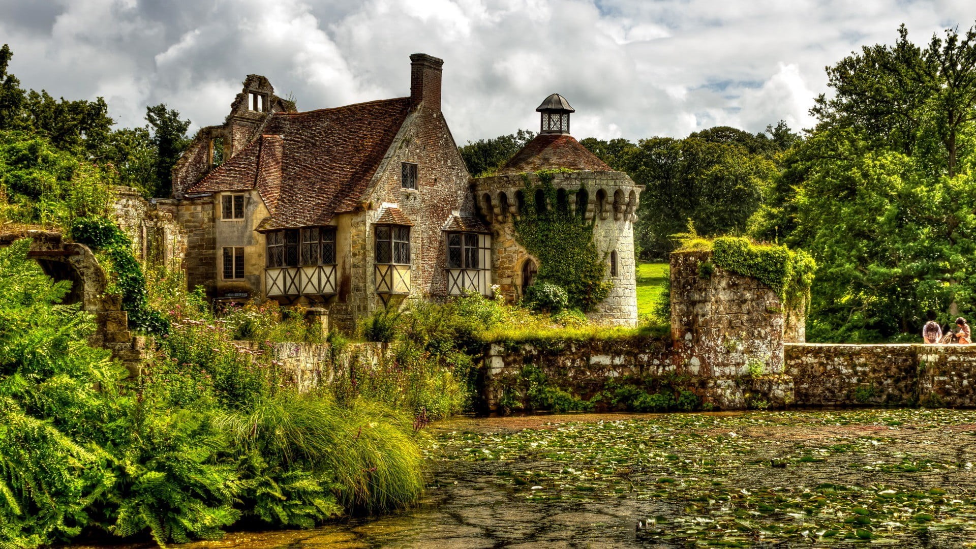 nature, house, sky, UK, architecture, residential district, forest, outdoors, the past, day, brown, bricks, Scotney Castle, plants, lake, plant, cloud - sky, HD Wallpaper