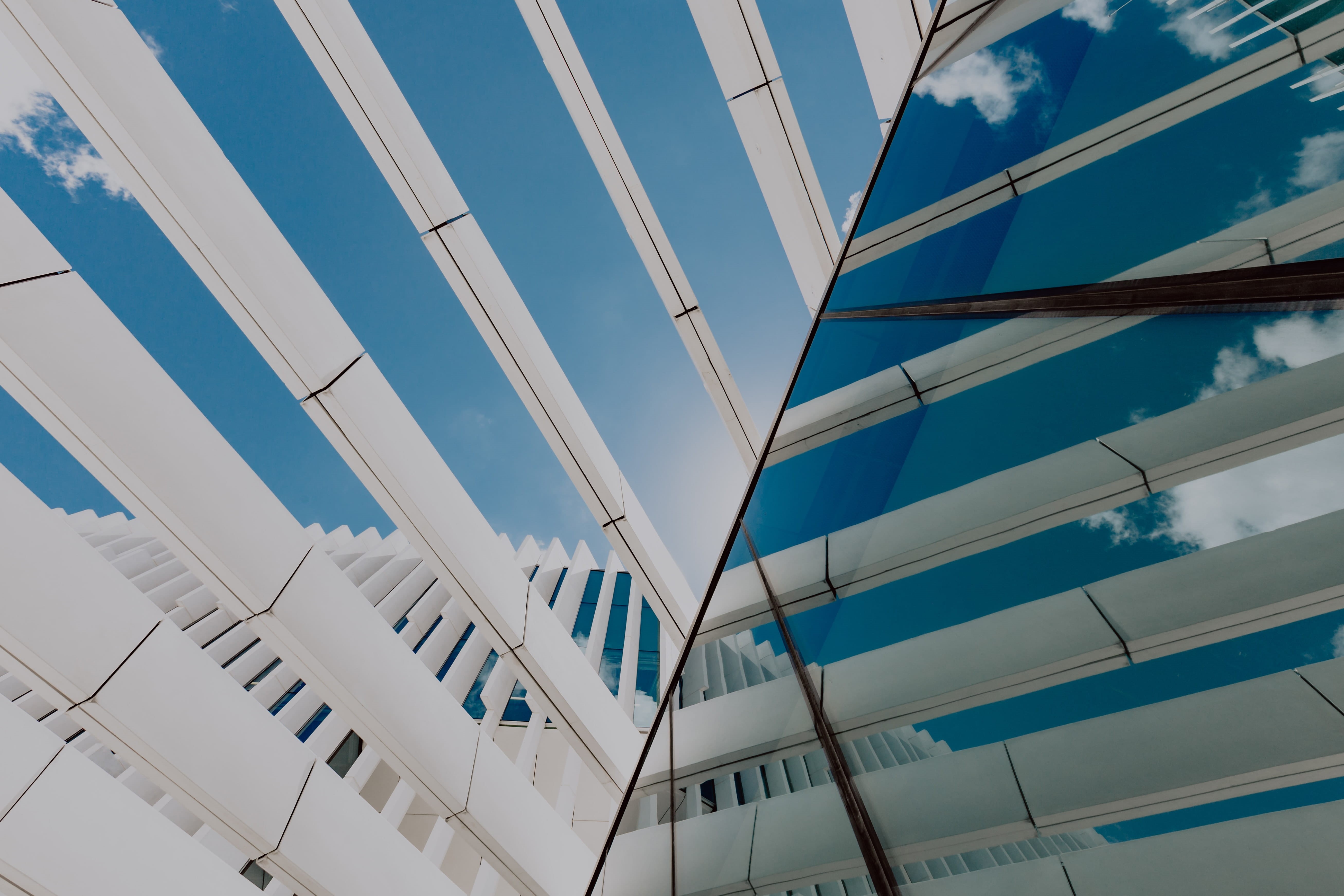 aires, building exterior, architecture, minimalist, reflection, cloud - sky, full frame, backgrounds, portugal, contemporary, blue, building, lisbon, sunlight, HD Wallpaper