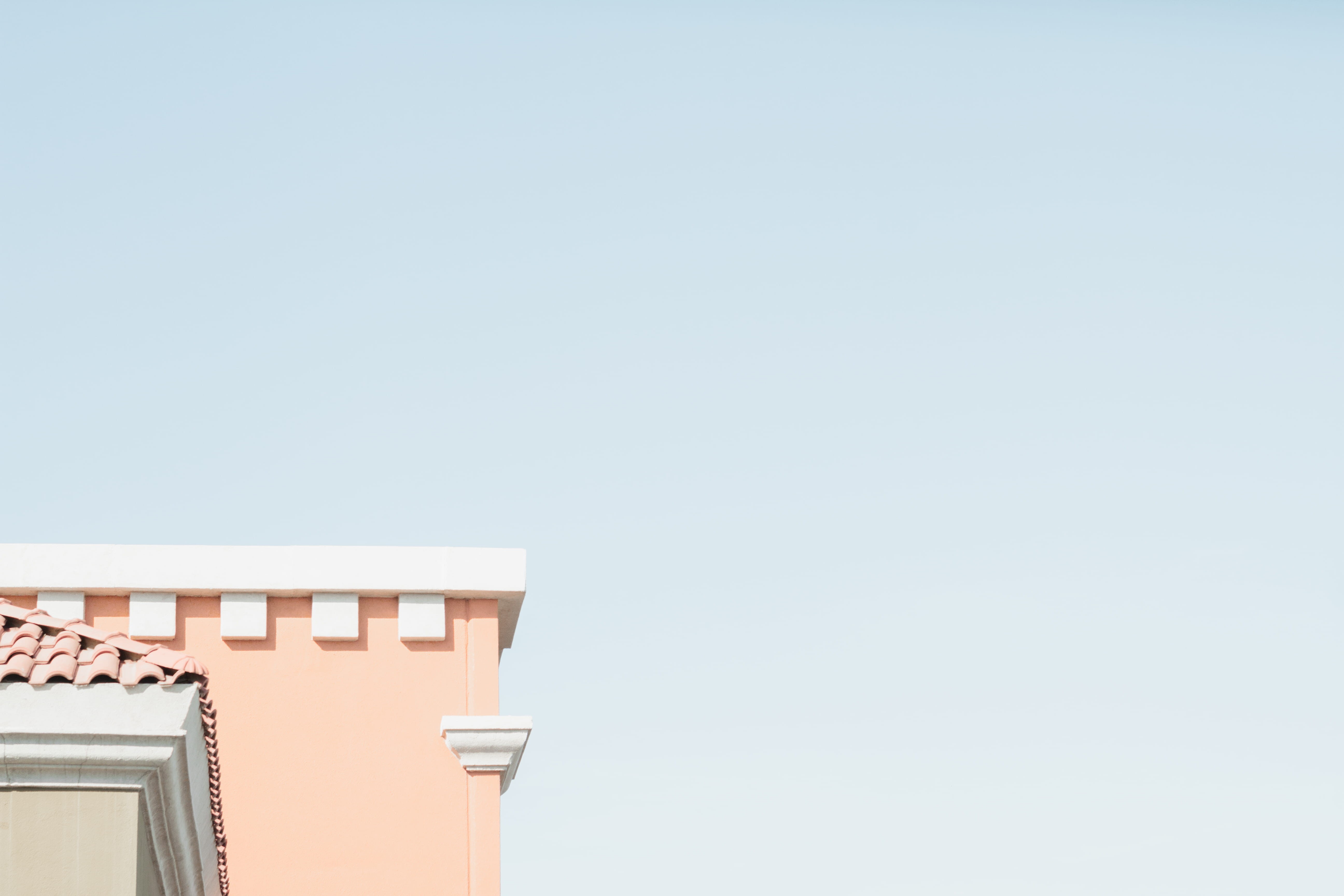 house, angle, untitled, 5K, nature, architecture, outdoors, pink, low angle view, wall - building feature, clear Sky, stucco, sky, white color, colorful, HD Wallpaper