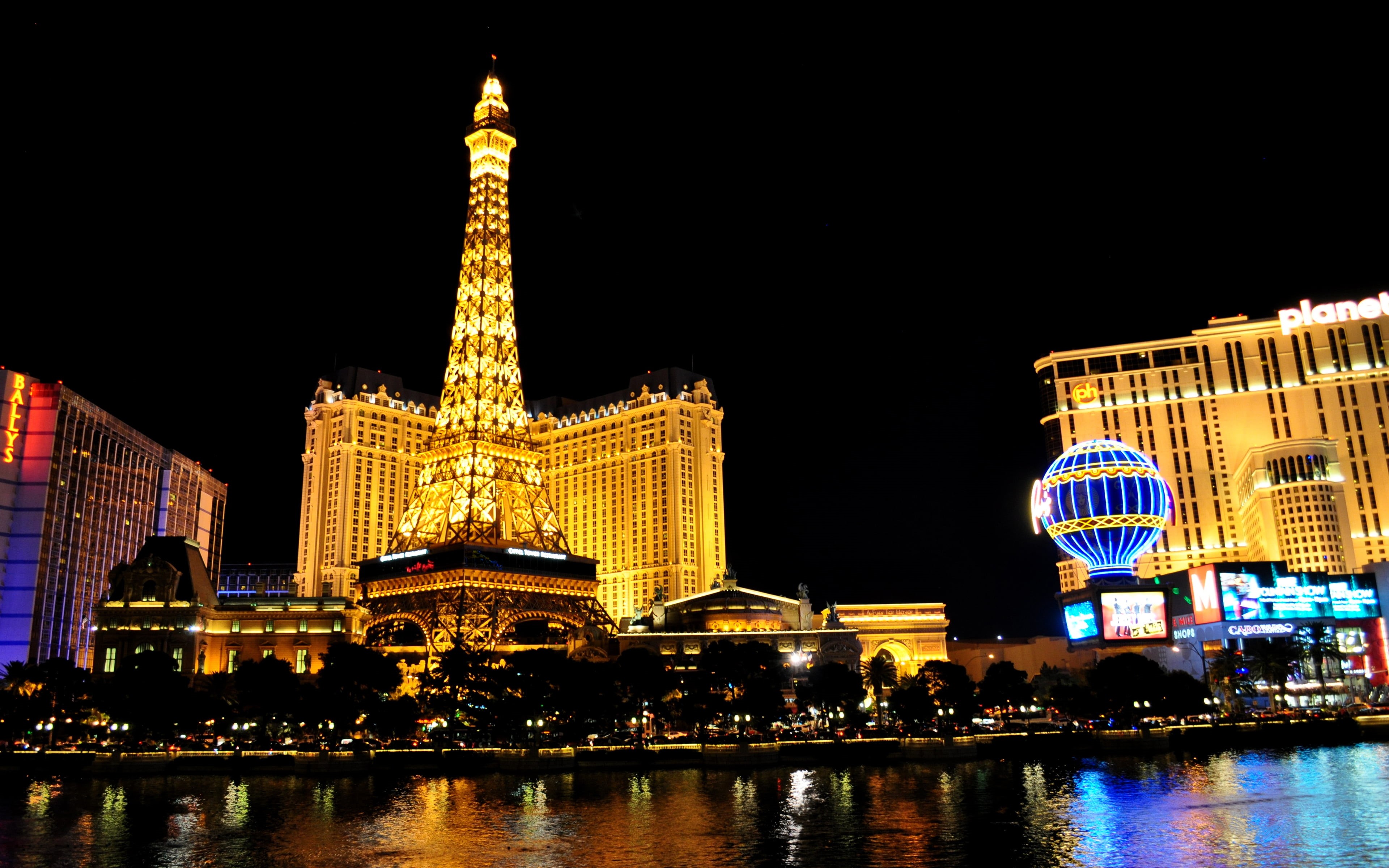 river, hotel, nature, sky, 4K, office building exterior, illuminated, building, travel destinations, night, tourism, vegas, built structure, outdoors, HD Wallpaper