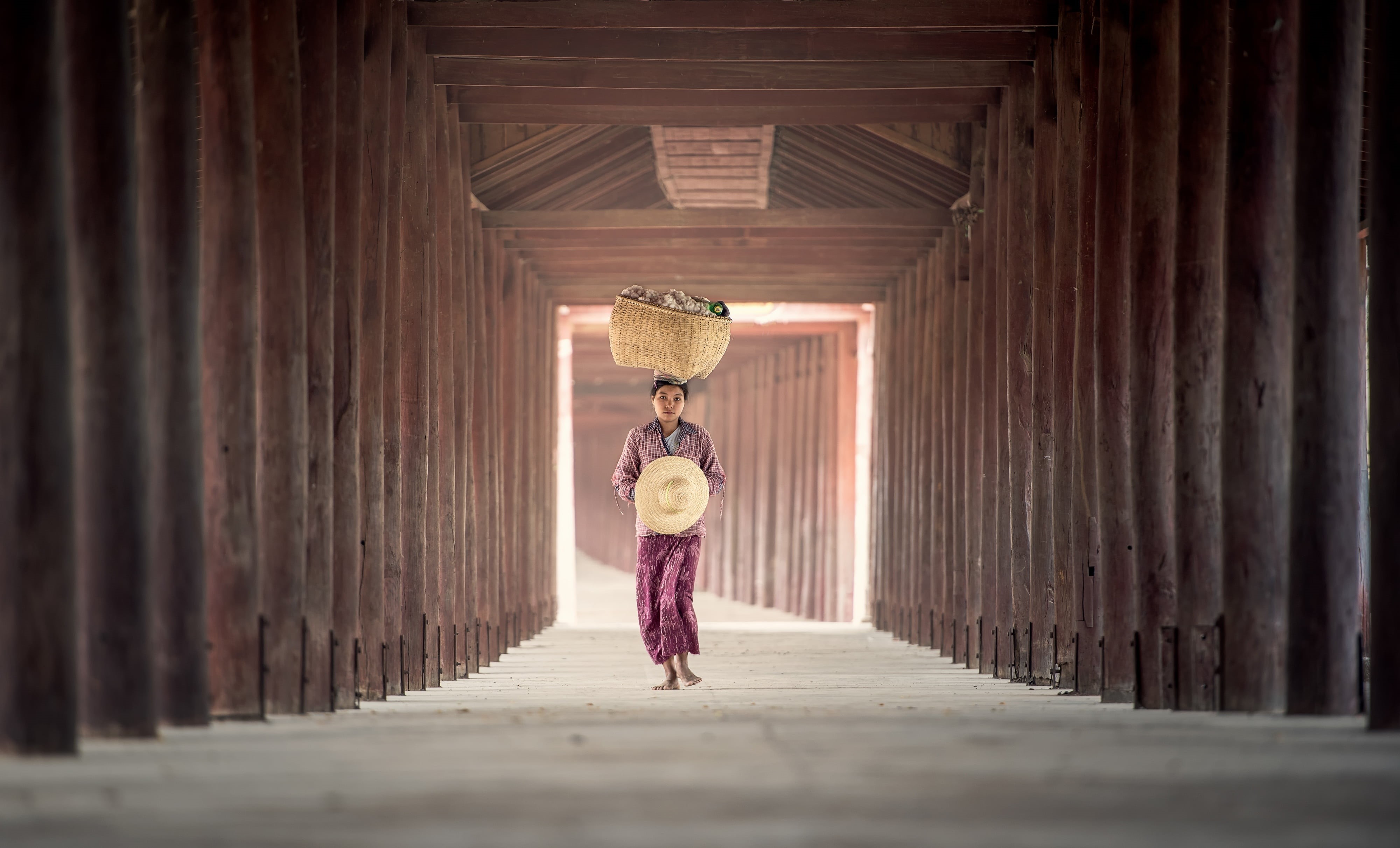 food, basket, indoors, rice seeds, lady, face, people, the village, the country, footpath, agriculture, one young woman only, built structure, woman, architectural column, HD Wallpaper