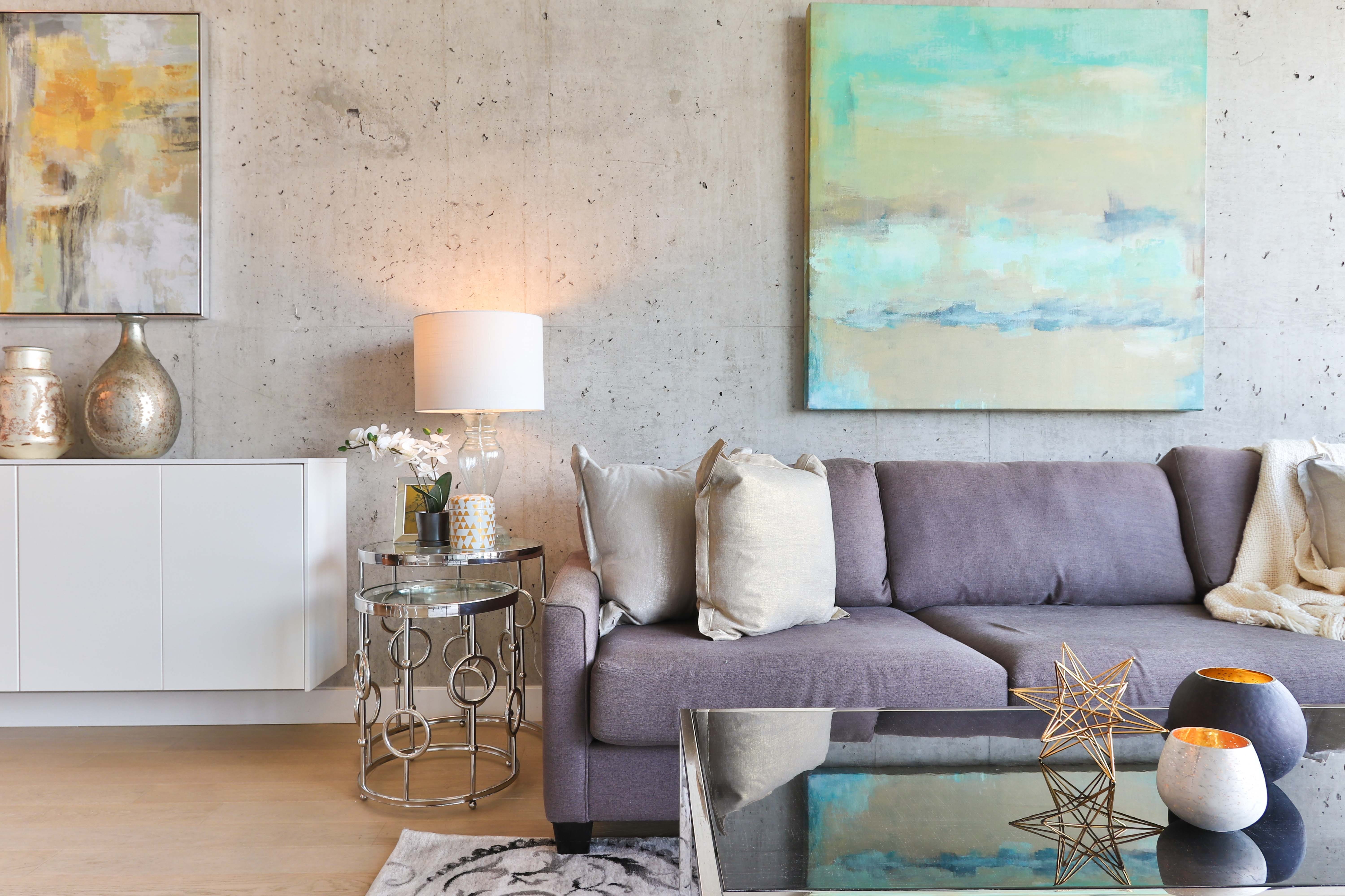 flooring, glass, absence, pillow, seat, architecture, wood, luxury, interior design, home decor, living room, sofa, corner, interior, gray, couch, table lamp, HD Wallpaper