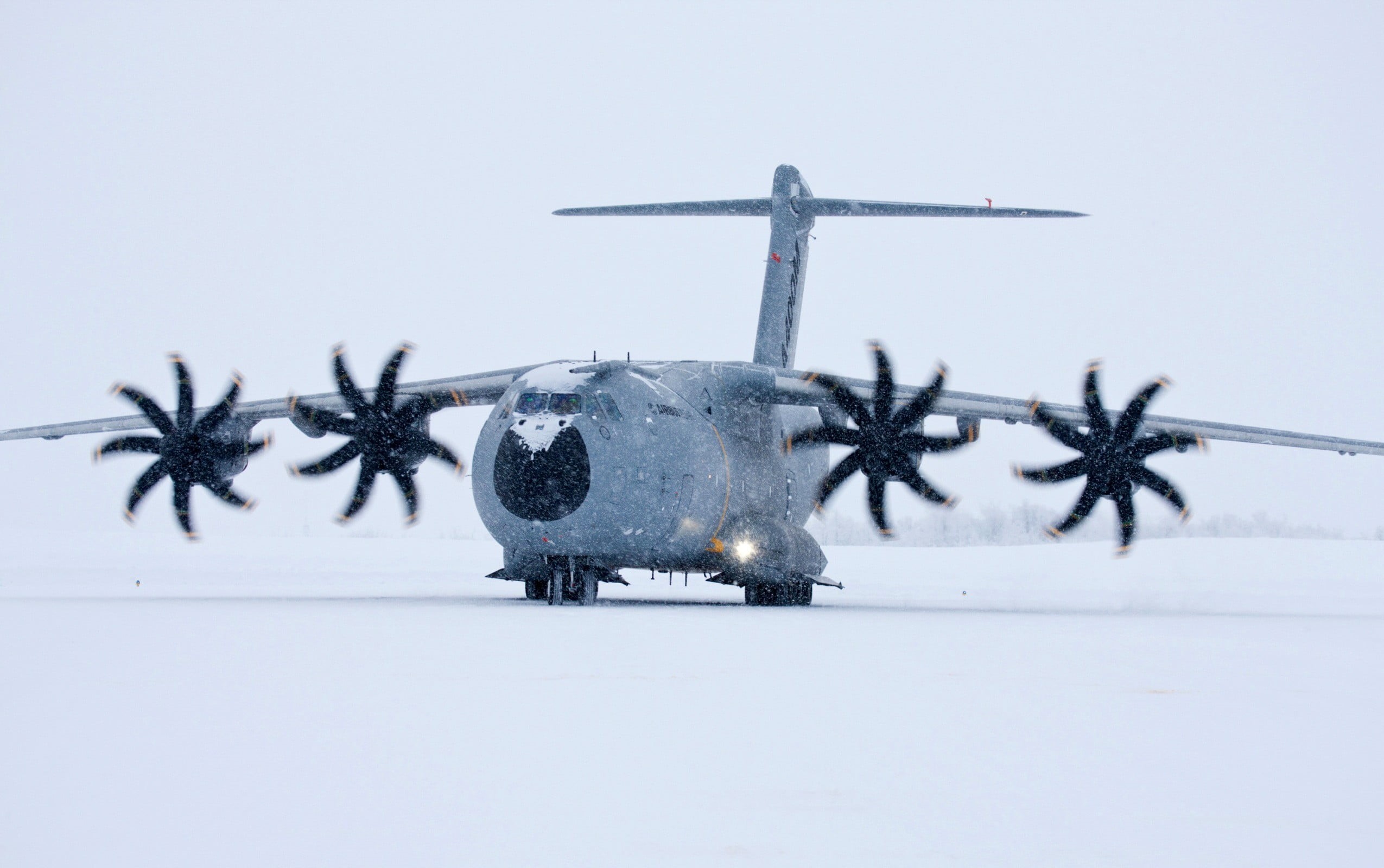 outdoors, Airbus A400M Atlas, winter, religion, cold temperature, 1080P, snowing, snow, frozen, nature, military aircraft, field, boundary, belief, no people, HD Wallpaper