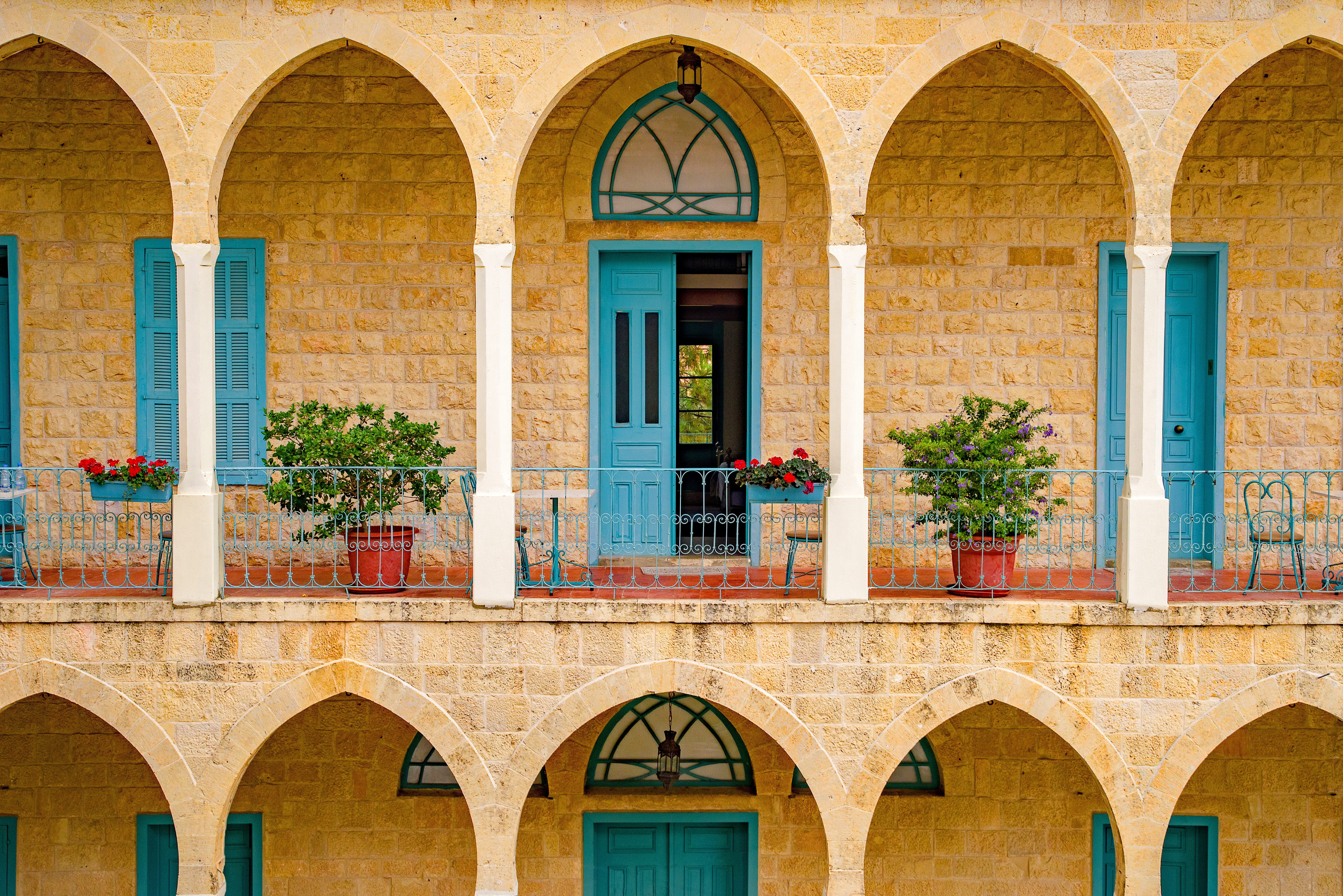 arched, 5K, window, no people, architecture, history, old, travel destinations, door, building exterior, wall, city, arches, outdoors, built structure, HD Wallpaper