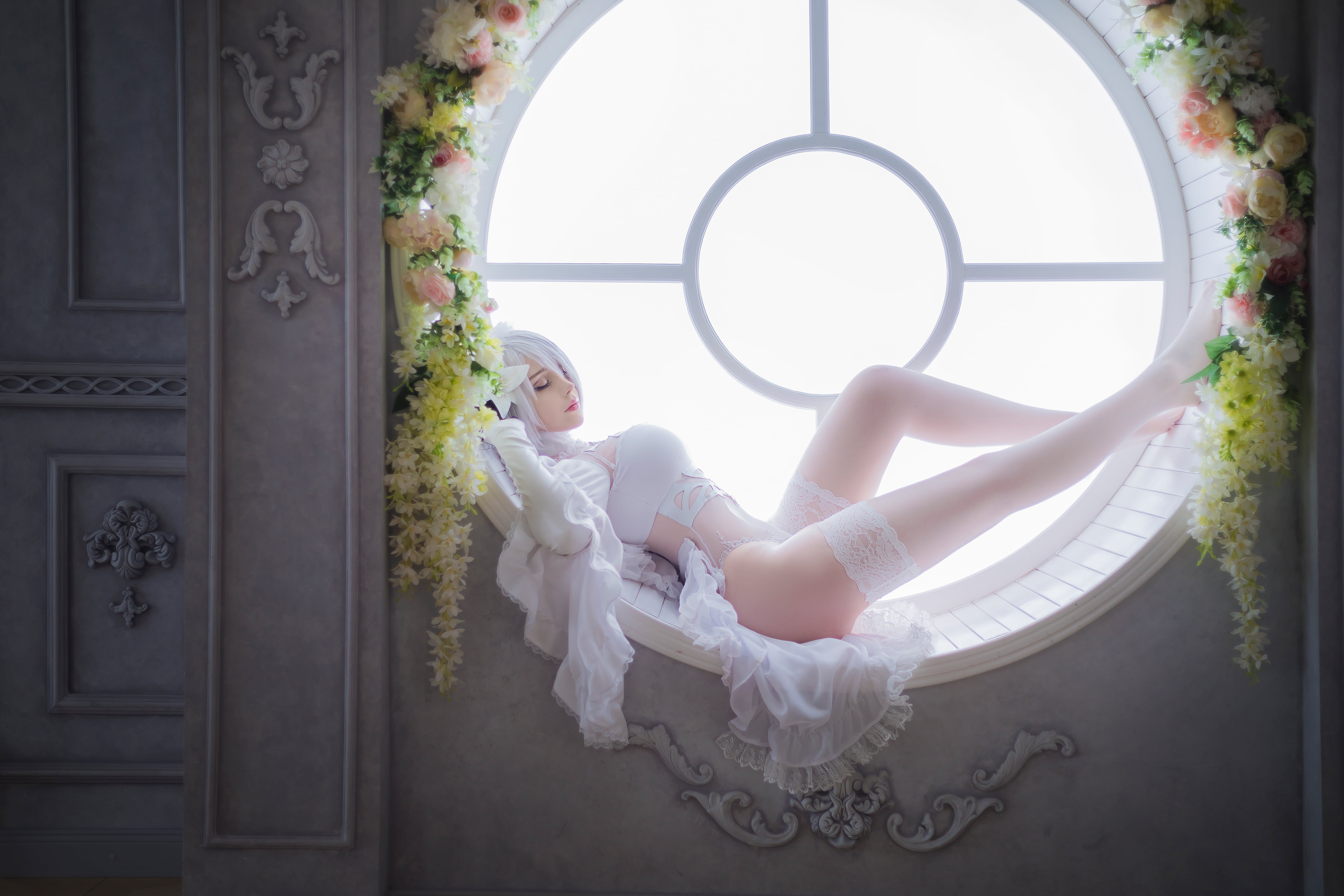 white hair, women indoors, Sayathefox, short hair, indoors, 2B (Nier: Automata), Nier: Automata, model, cosplay, 5K, women, HD Wallpaper