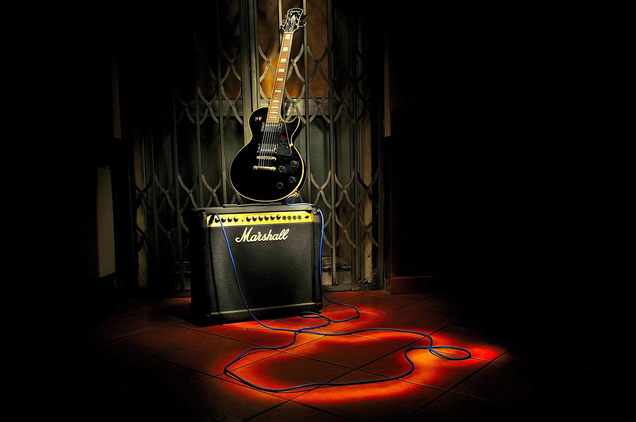 black background, light, connection, electrical equipment, communication, technology, illuminated, guitar, electricity, stage, arts culture and entertainment, HD Wallpaper