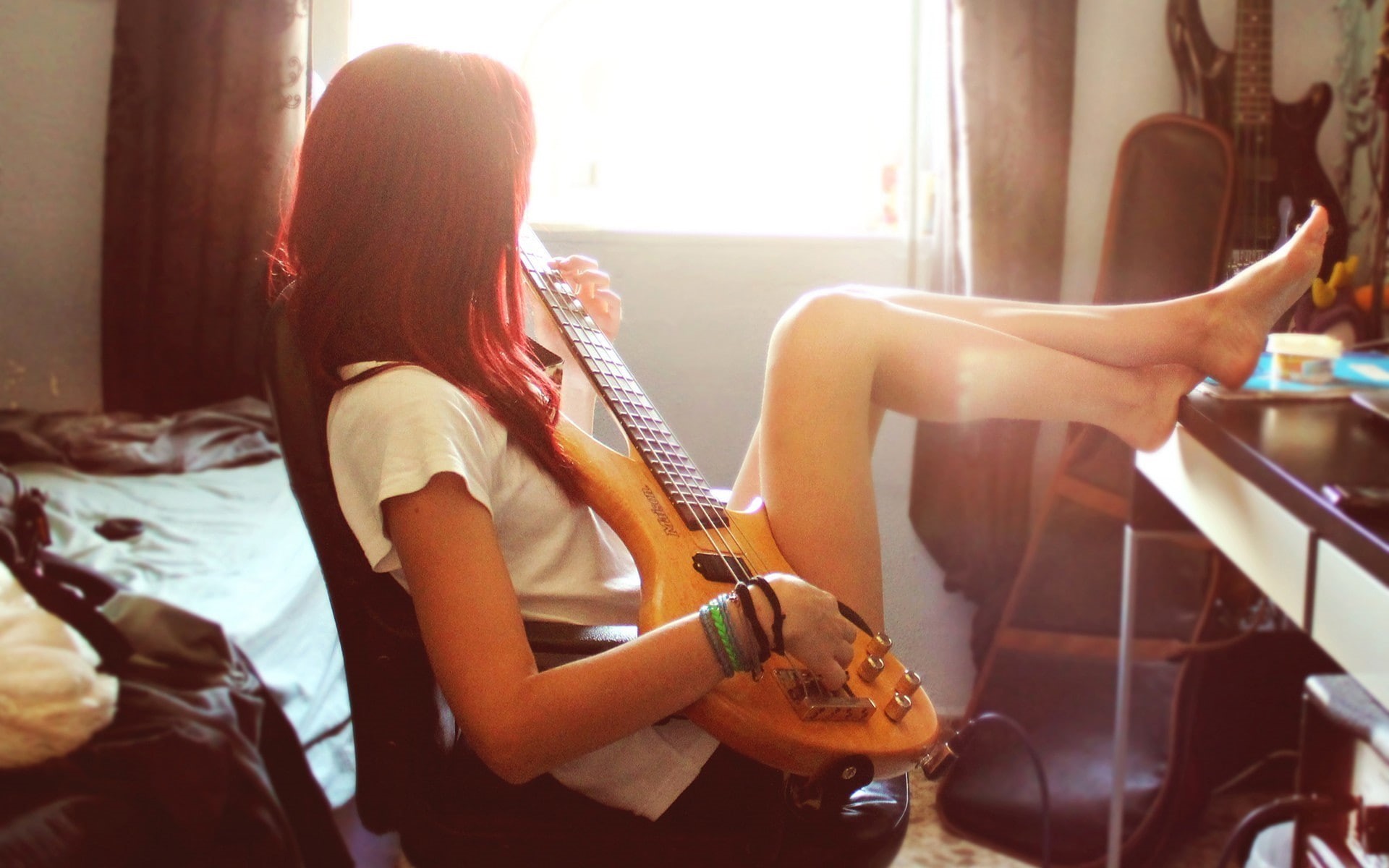 guitar, 1080P, women, barefoot, bass guitars, HD Wallpaper