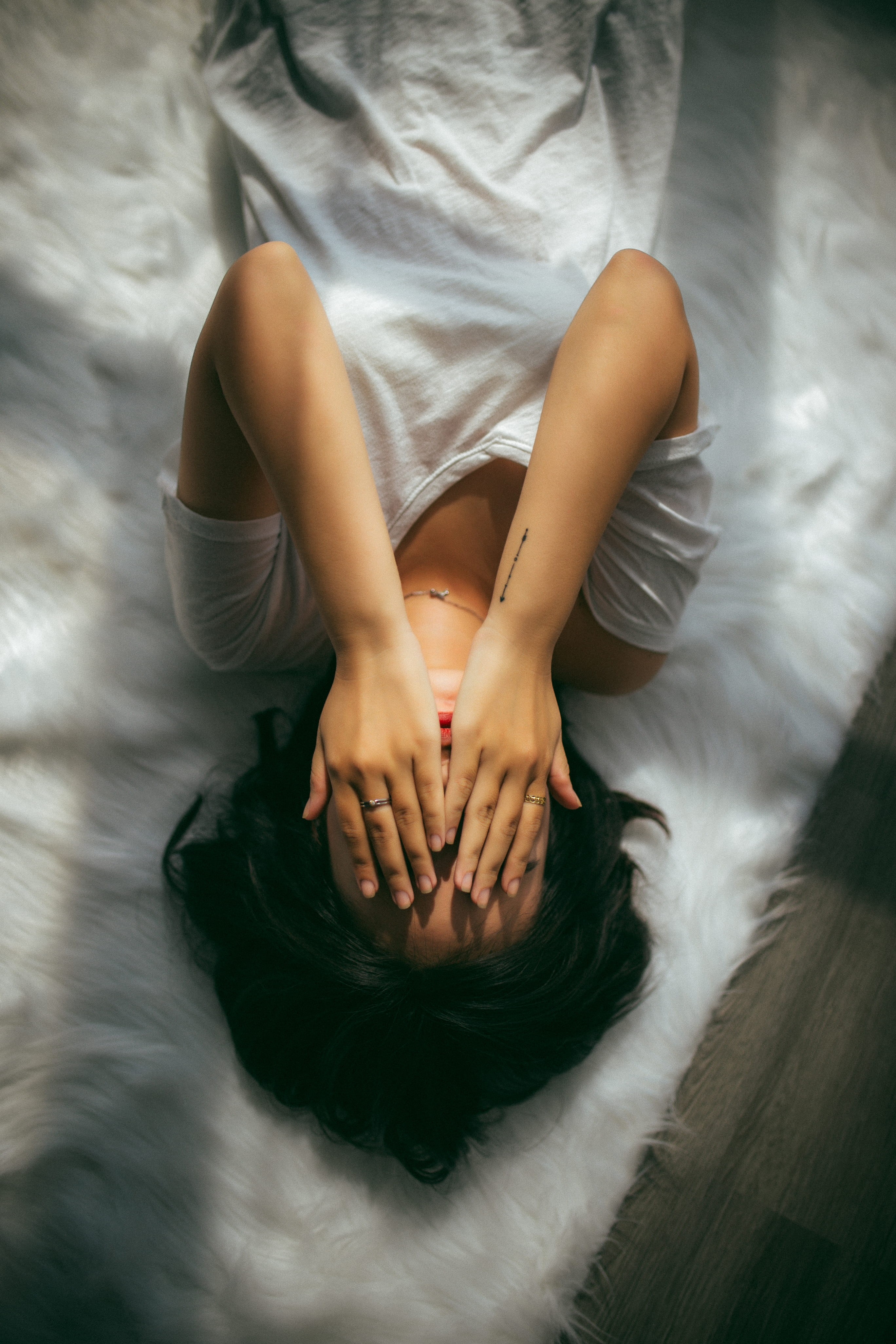 lifestyles, 4K, young adult, beautiful woman, young women, cry, beauty, hand, relaxation, front view, lay, leisure activity, fur, floor, bed, high angle view, Phone HD Wallpaper