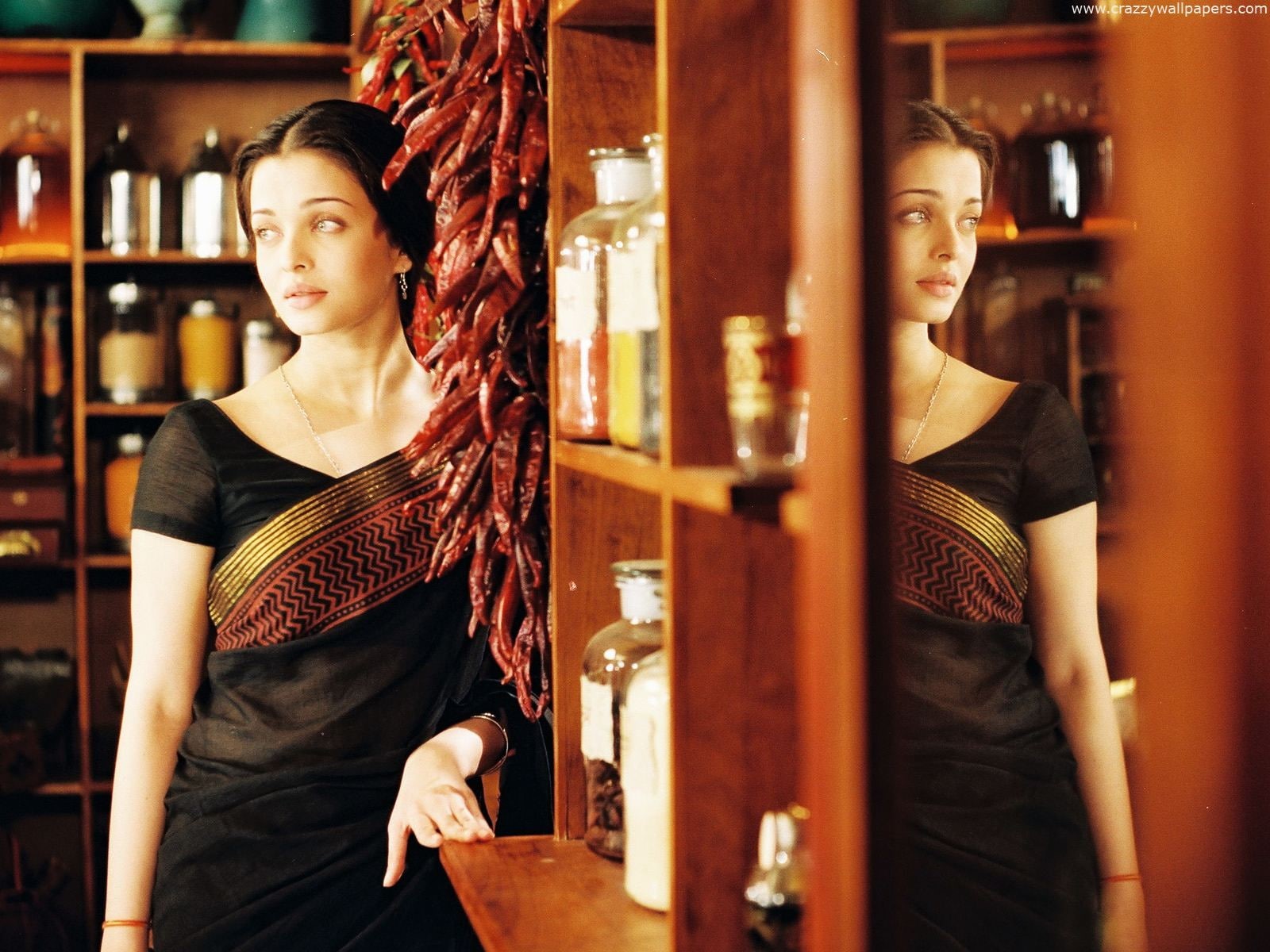 720P, homely, rai, saree, aishwarya, HD Wallpaper