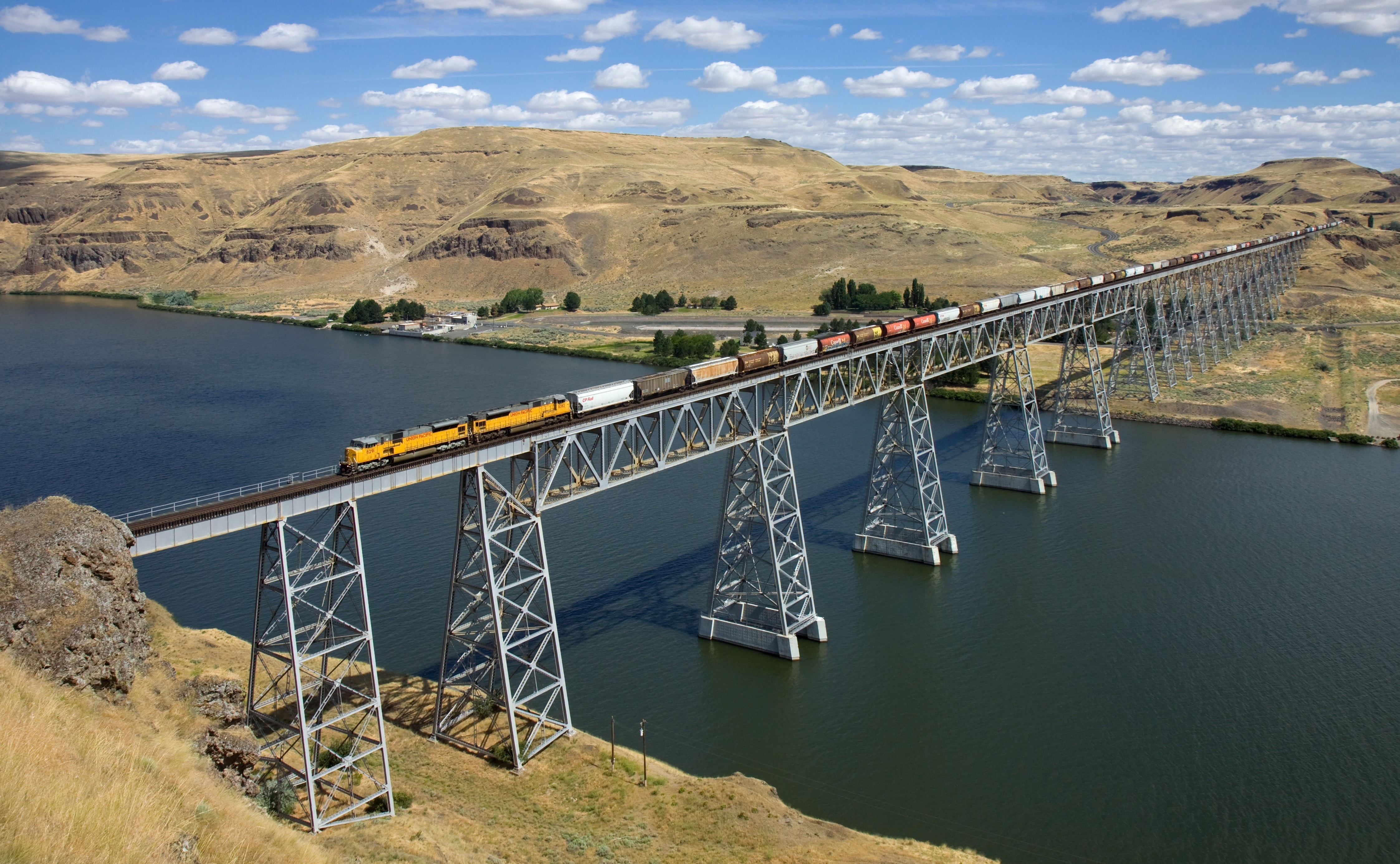 nature, USA, no people, architecture, fuel and power generation, water, river, built structure, 4K, beauty in nature, black, connection, bridge, train, HD Wallpaper
