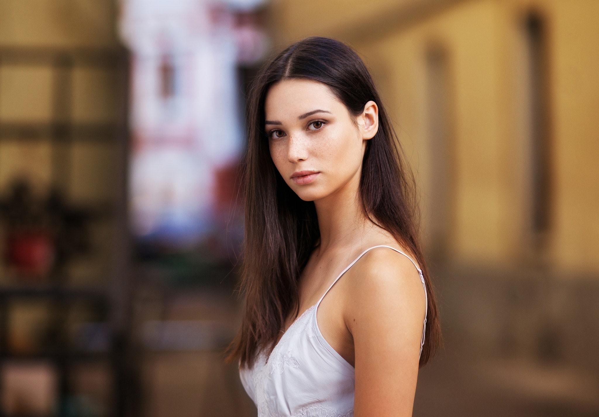 looking at camera, young adult, adult, women, focus on foreground, casual clothing, hairstyle, standing, Mariya Volokh, teenager, beauty, young women, fashion, HD Wallpaper