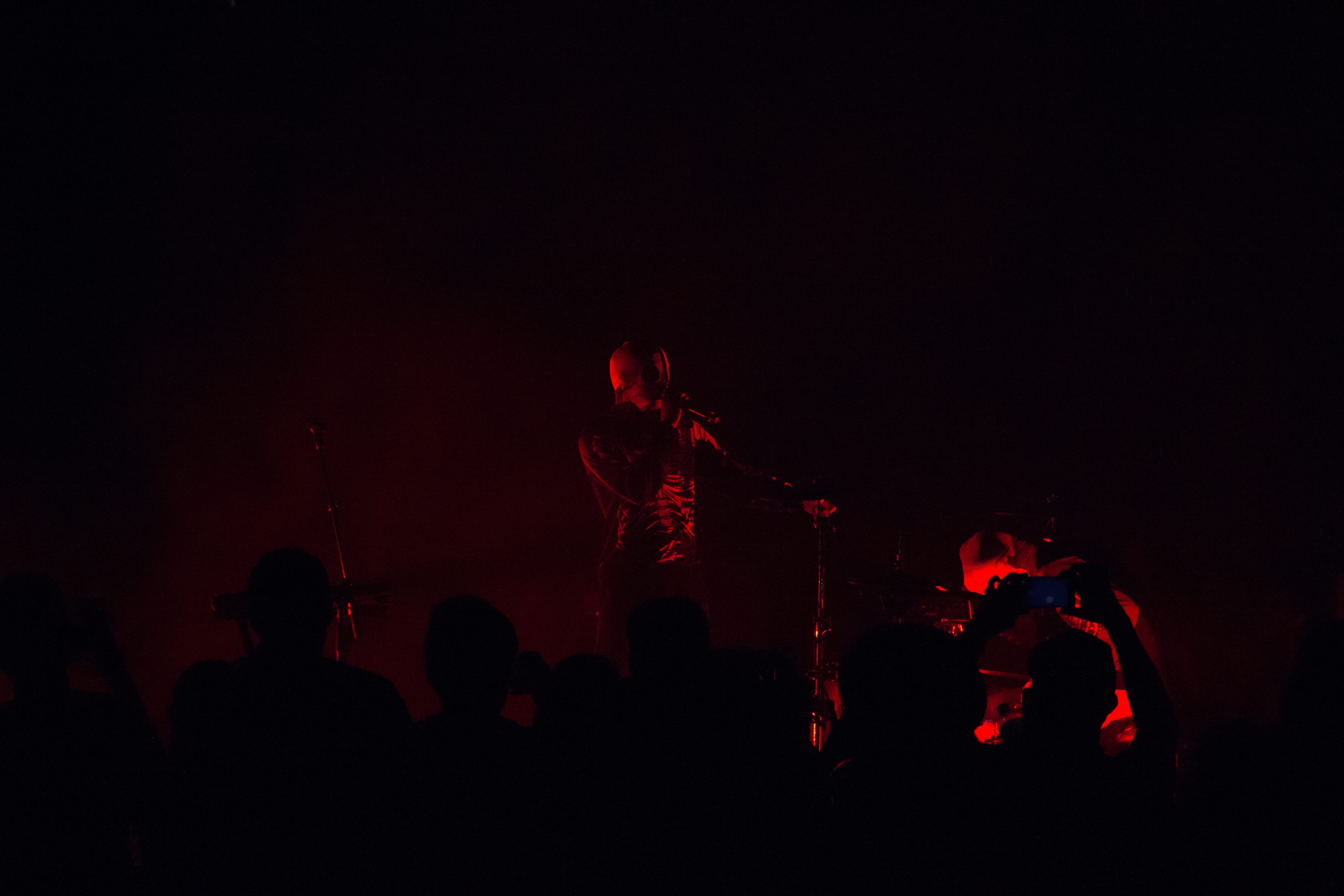 tyler, nightlife, real people, enjoyment, adult, dark, indoors, skelton, crowd, united states, twenty one pilots, nature, unrecognizable person, joseph, HD Wallpaper