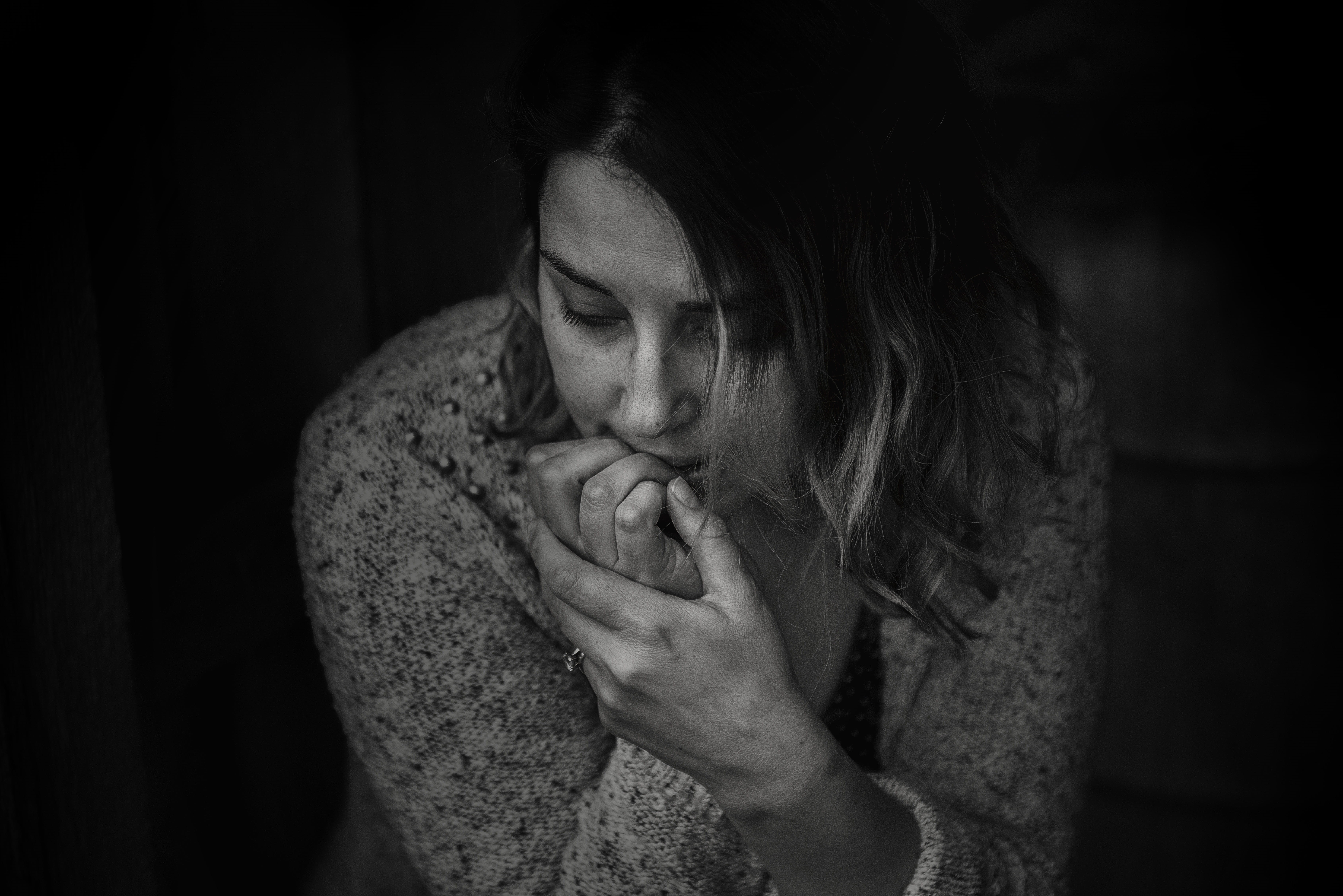 emotion, hand, long hair, photography, wearing, one person, man, sadness, greyscale, hair, women, woman, lifestyles, profile, music, adult, portrait, musician, HD Wallpaper