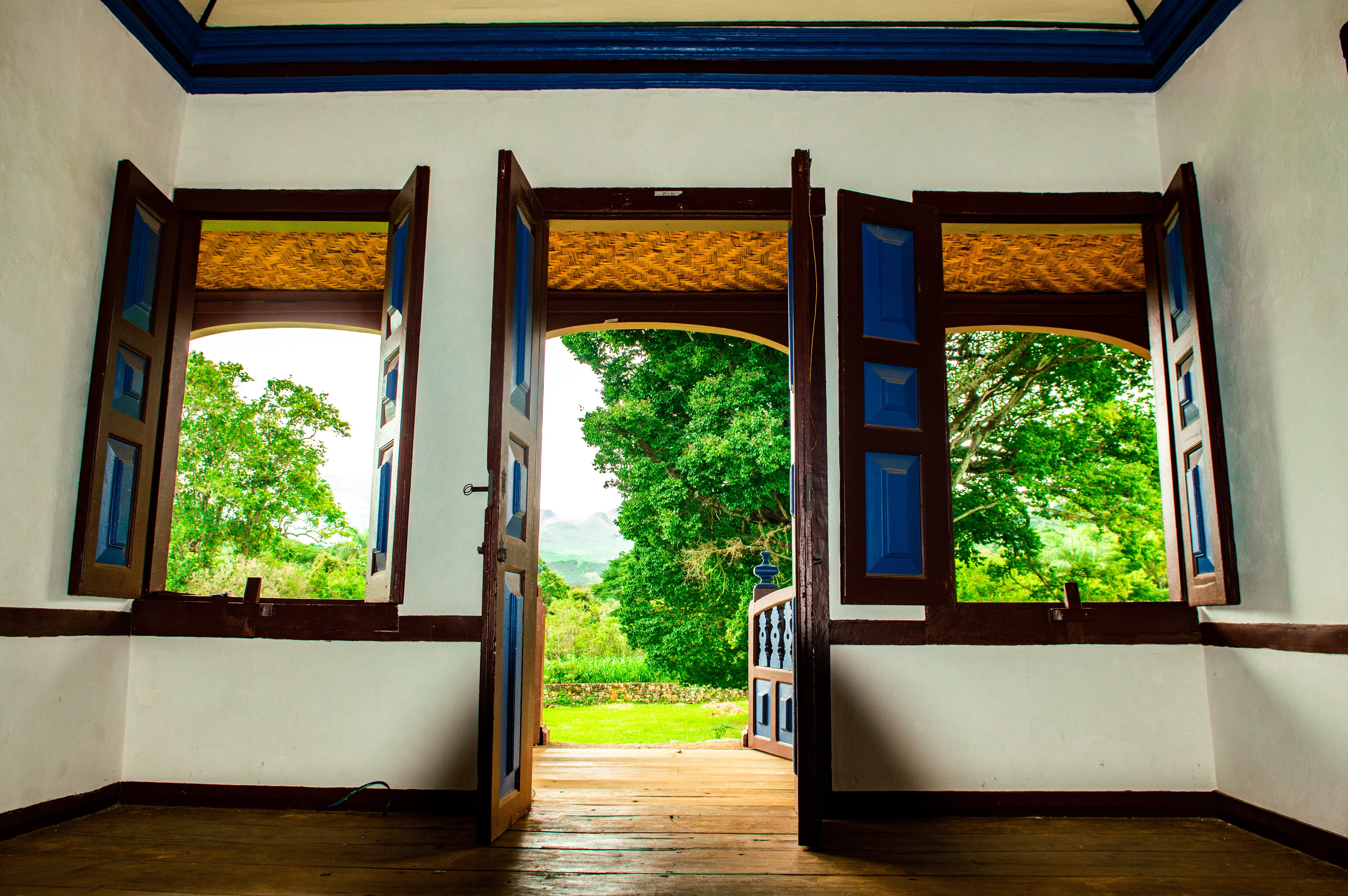 family, hardwood floor, architecture, furniture, wooden, old house, Nice view, wall, nature view, museum, framed, wooden doors, sunlight, nature, building, HD Wallpaper