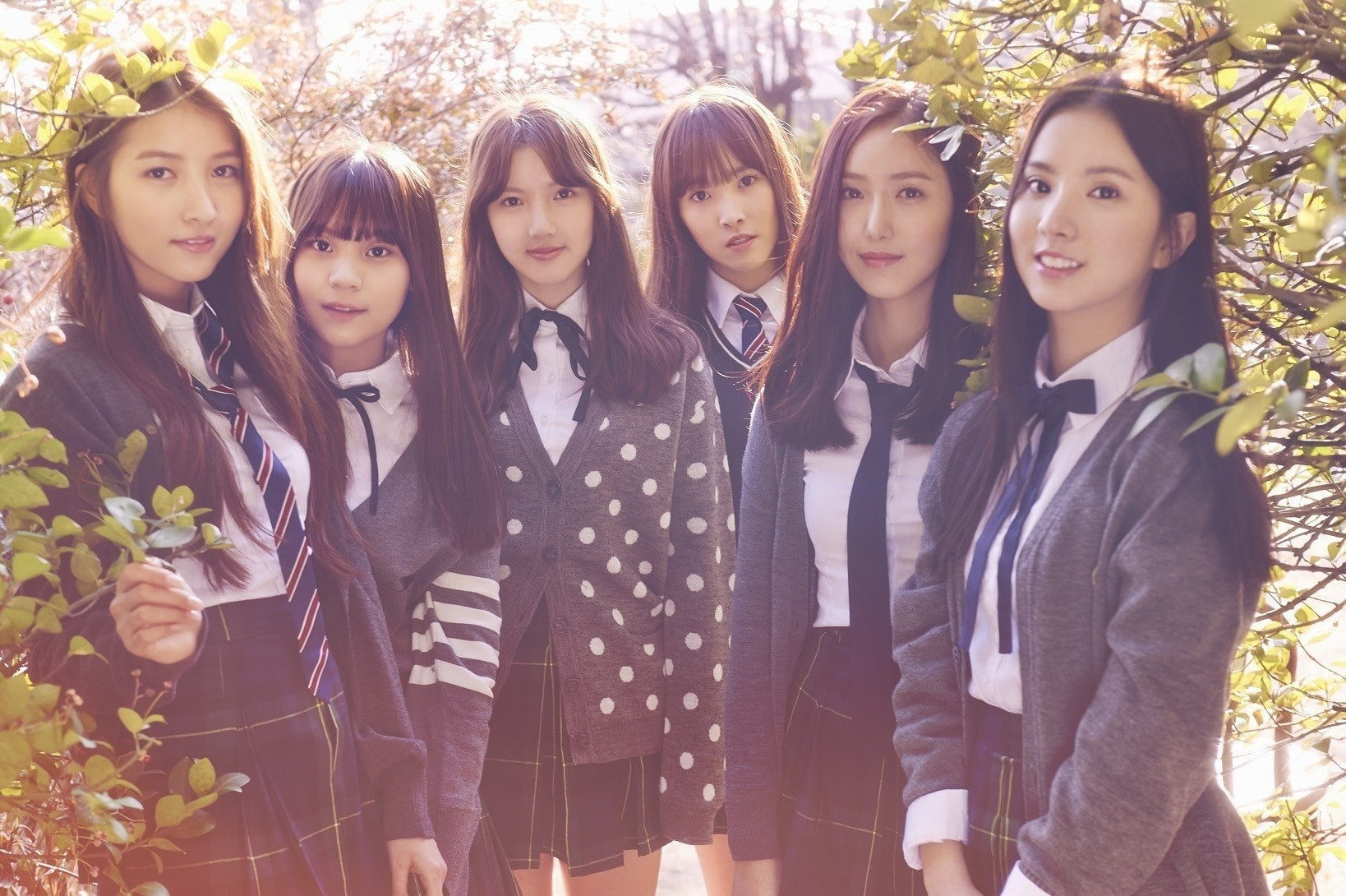leisure activity, musician, looking at camera, lifestyles, Gfriend, outdoors, young women, dancer, girls, plant, day, adolescence, real people, South Korea, HD Wallpaper