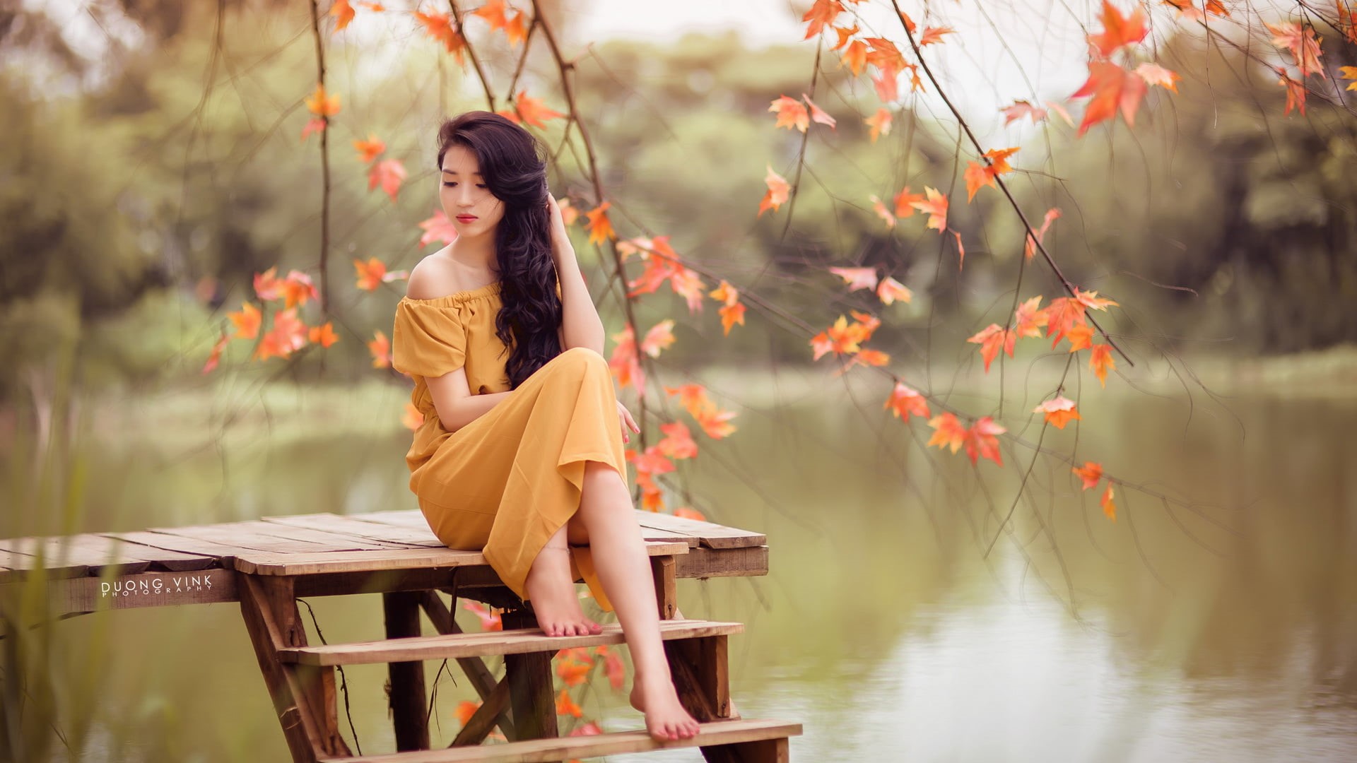 long skirt, women, beautiful woman, beauty in nature, hair, 1080P, contemplation, brunette, full length, clothing, barefoot, one person, looking, outdoors, HD Wallpaper