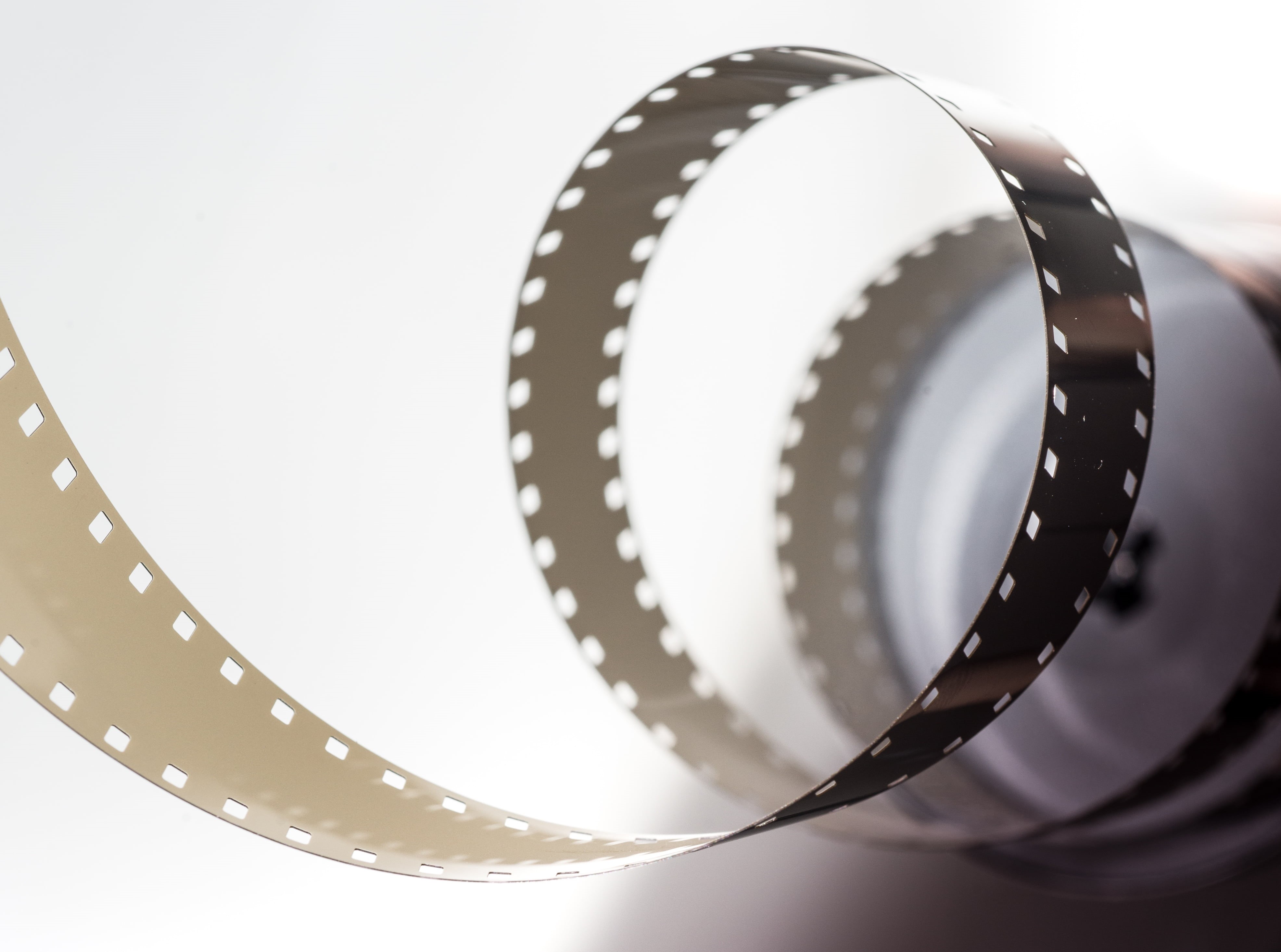 vintage, 4K, retro, technology, backgrounds, spiral, photography themes, curled up, film industry, cinematography, old, film reel, cinema, entertainment, HD Wallpaper