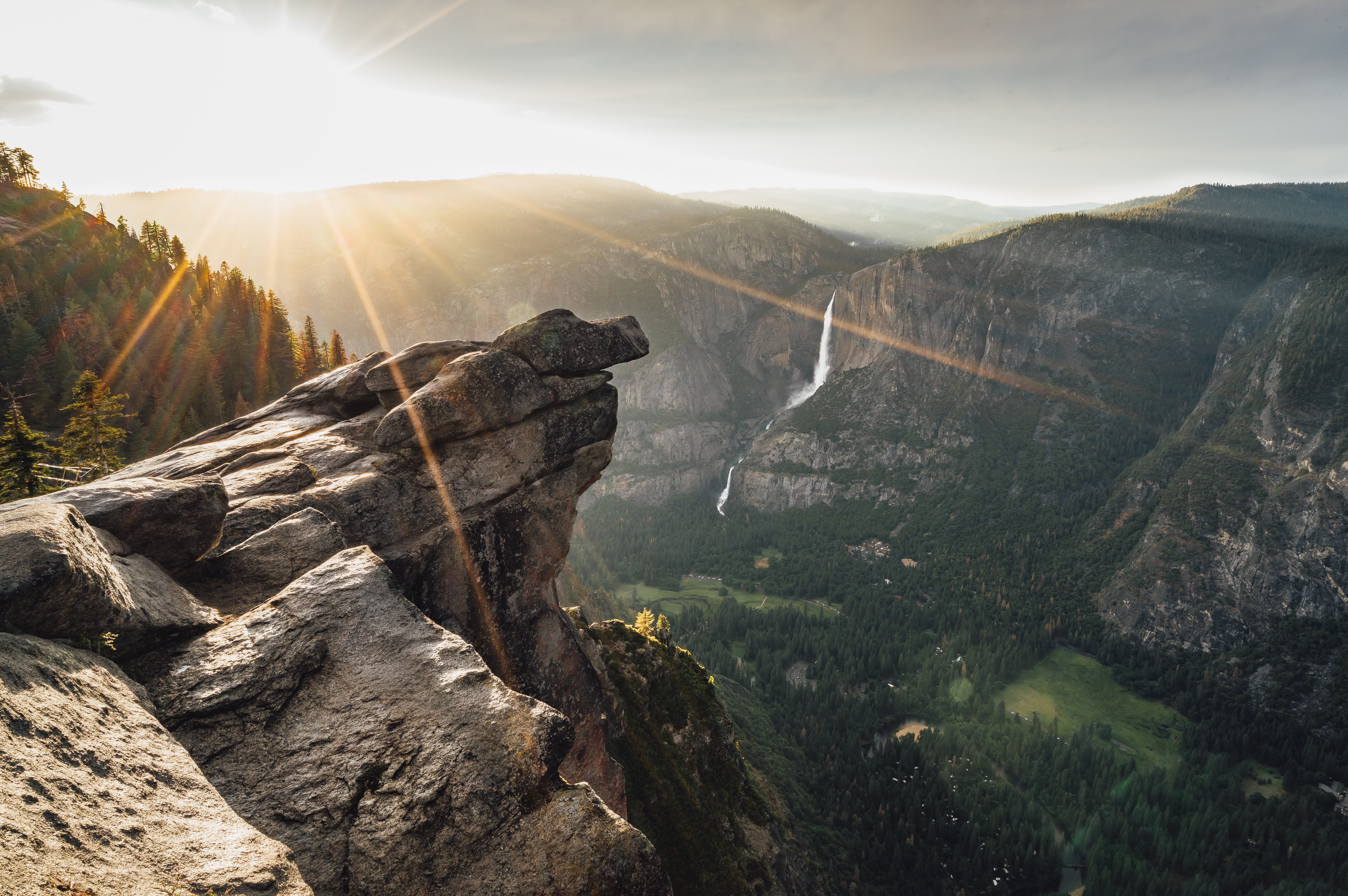 valley, hiking, trees, rock hill, mountain, tunnel, Glacier Point, 16mm, lens  flare, aerial, hanging rock, clouds, rocks, Sony A7RII, burst, north dome, HD Wallpaper