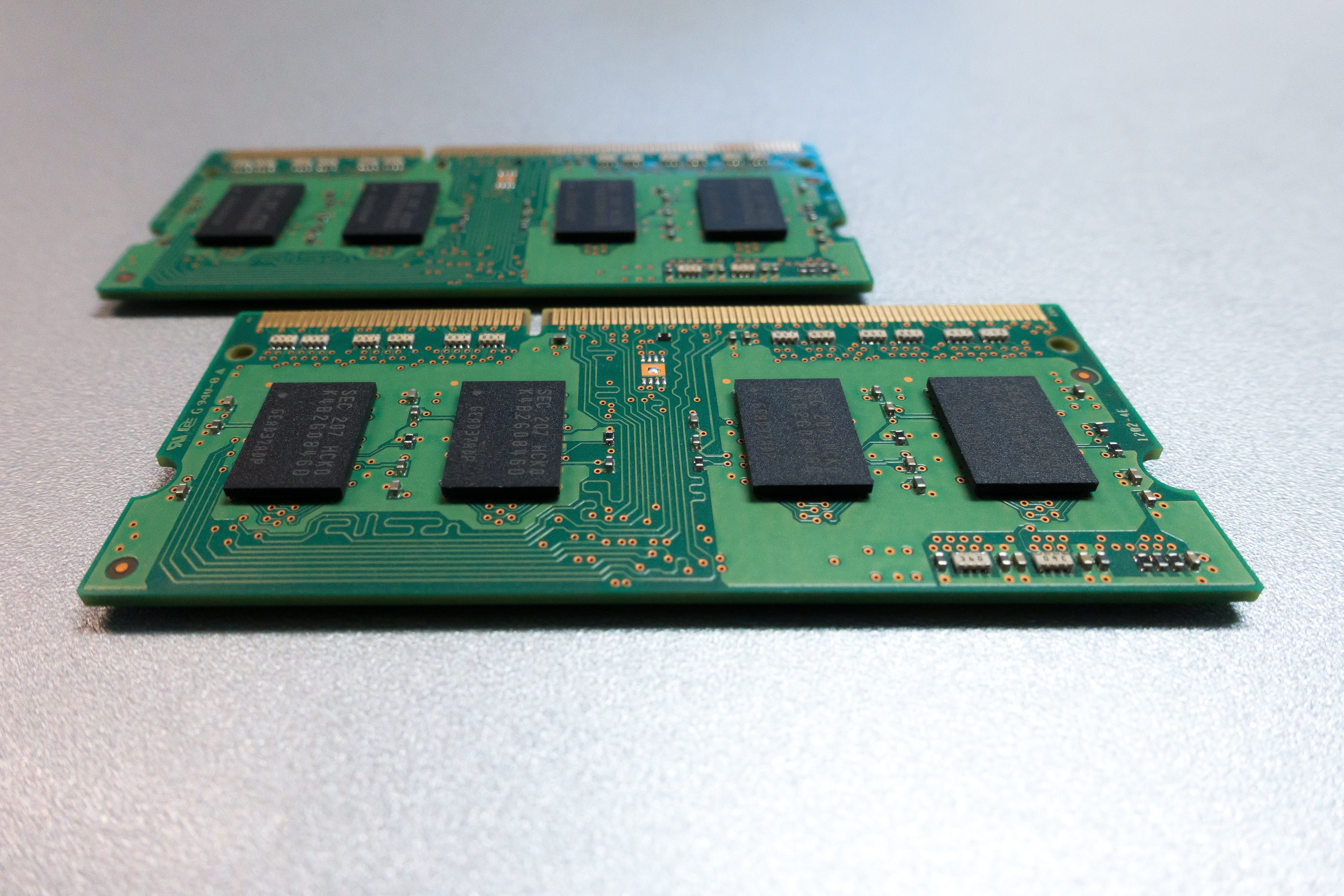 calculator, text, studio shot, electronics industry, close-up, ram, green color, single object, silver, module, chip, solder joint, green, small, still life, HD Wallpaper