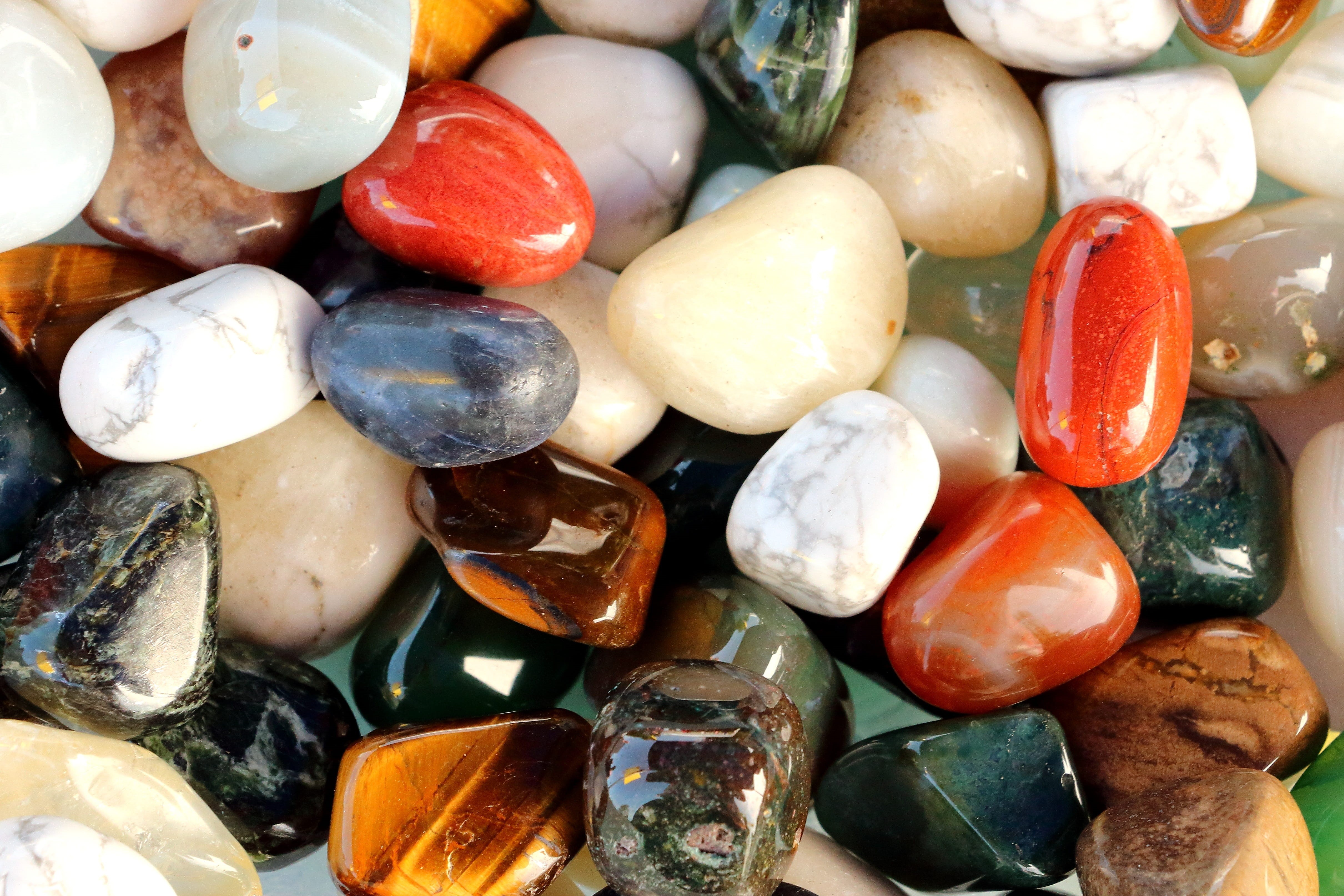 rays, colorful, bright, indoors, close-up, Crystal, solid, precious gem, stone, color, stone - object, full frame, Stones, variation, food and drink, large group of objects, HD Wallpaper