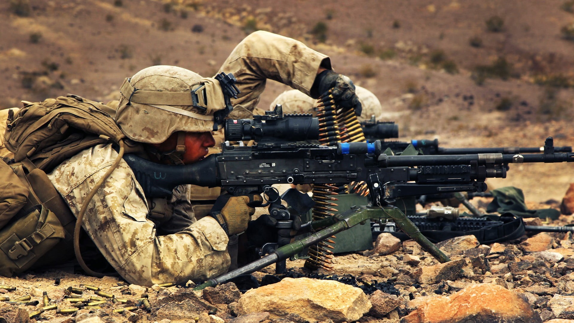 side view, rifles, black, lying down, outdoors, armed forces, people, battle, fighting, conflict, shooting a weapon, weapon, government, gun, uniform, M240, HD Wallpaper