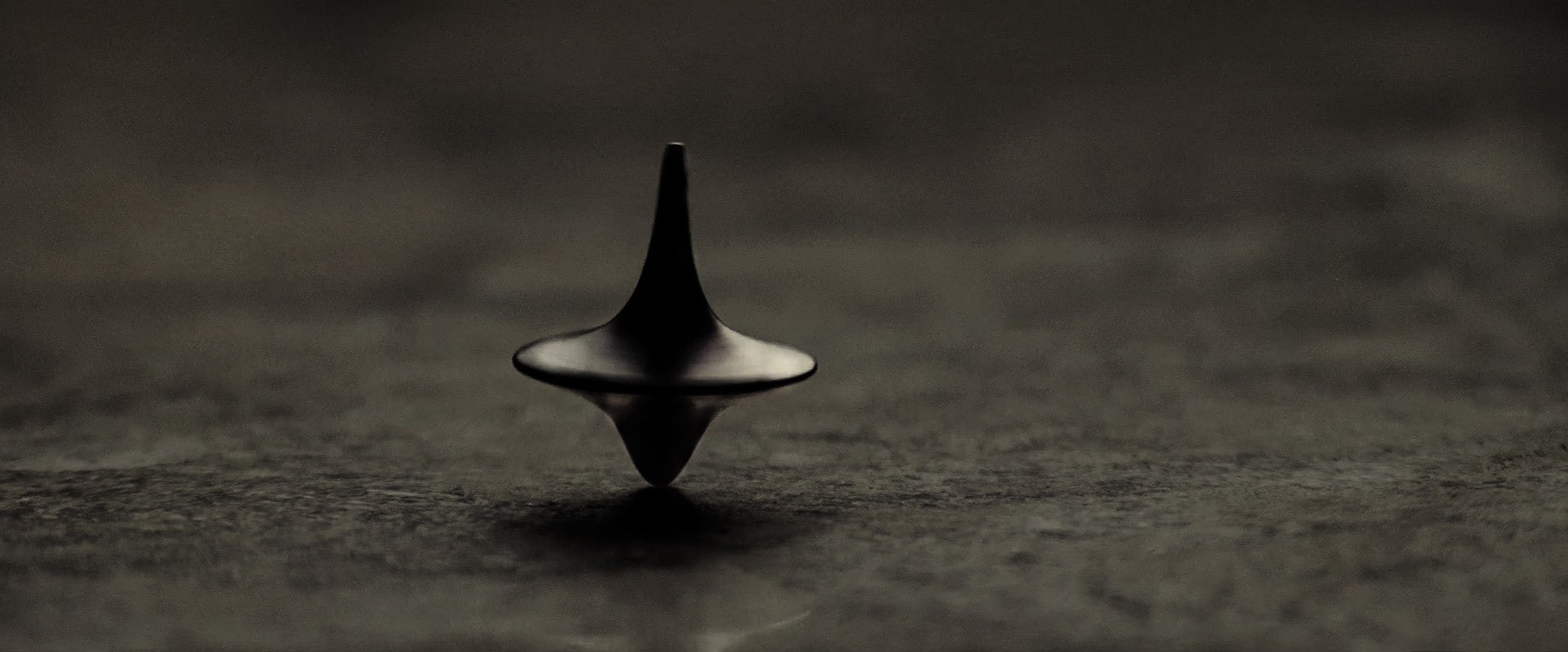 alloy, no people, sharp, textured, simplicity, motion, aggression, movies, drink, wood - material, studio shot, Inception, 1080P, dark, steel, indoors, HD Wallpaper
