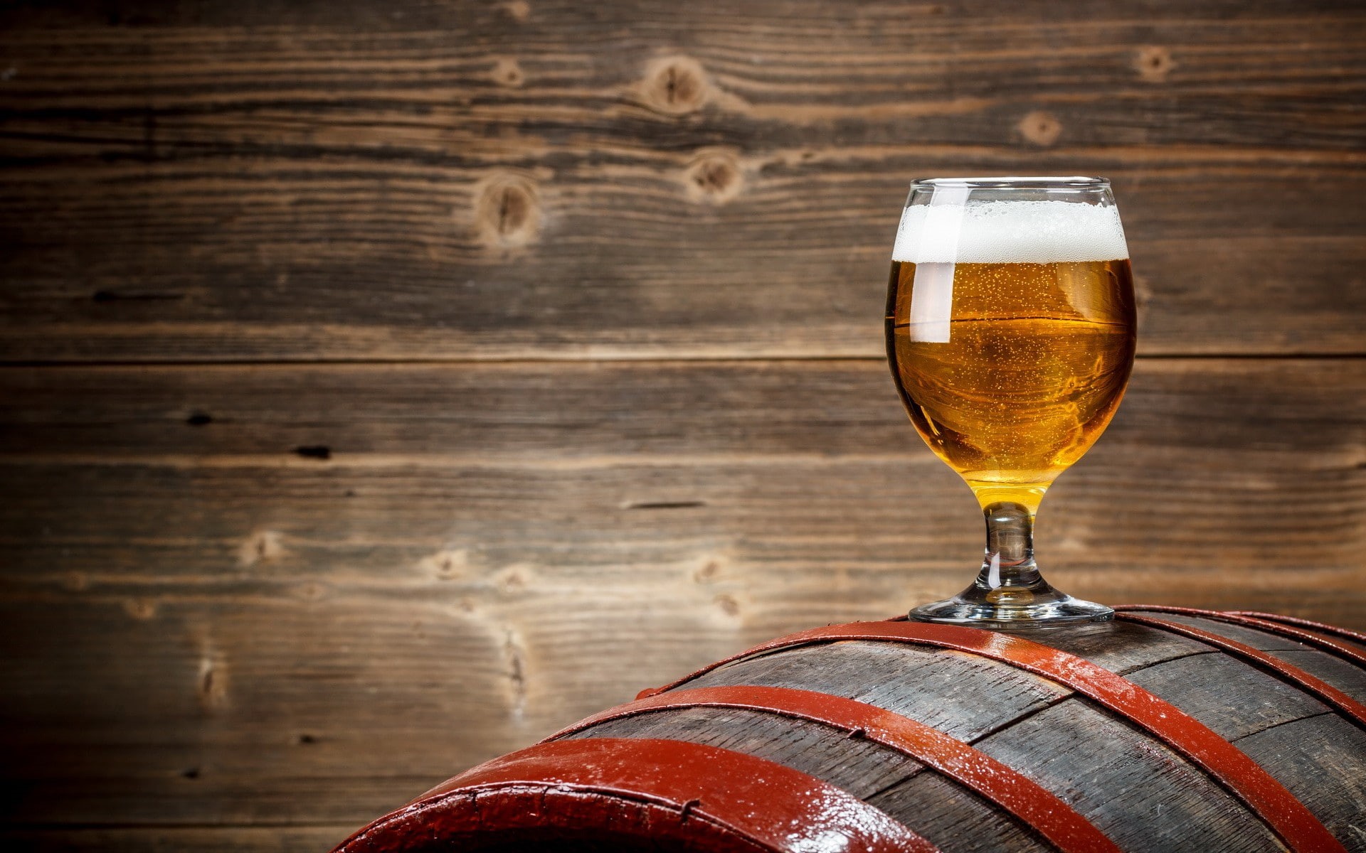 food and drink, wood - material, foam, wooden surface, wineglass, refreshment, barrels, beer, freshness, wine, planks, copy space, brewery, drinking glass, HD Wallpaper