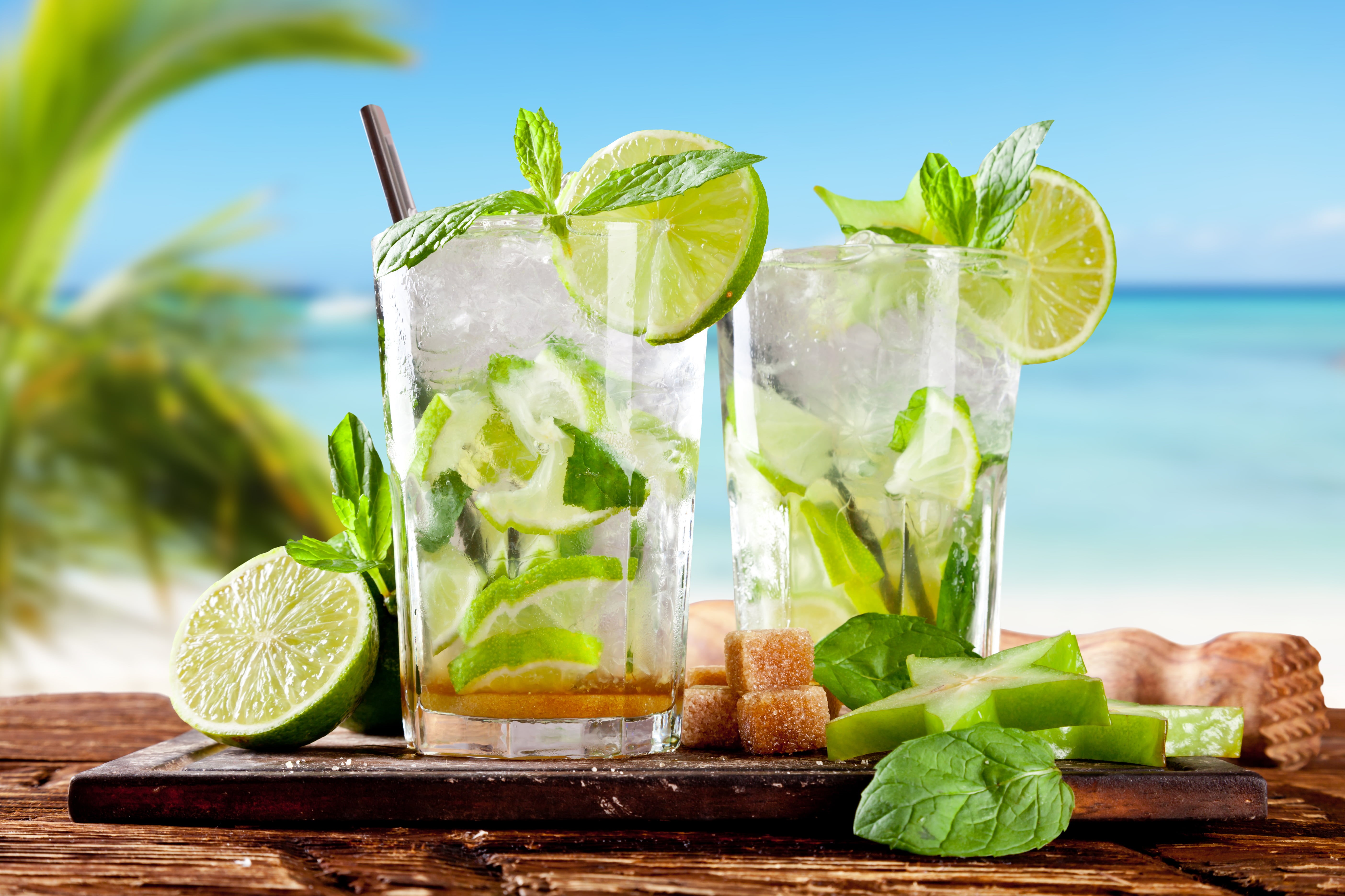 close-up, alcohol, wood - Material, household equipment, tropics, no People, food and drink, refreshment, caipirinha, drinking Glass, green Color, two, HD Wallpaper