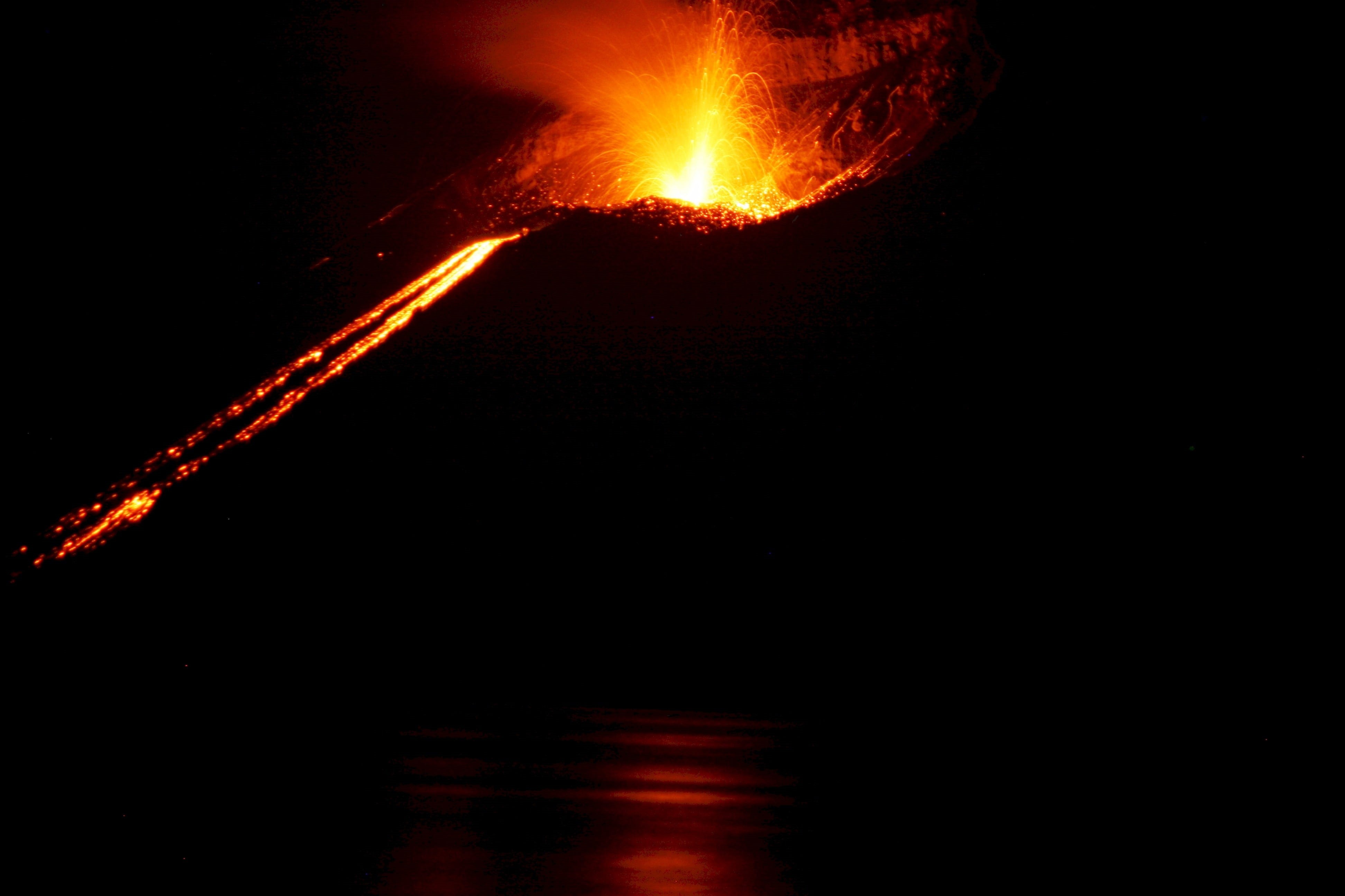 glow, blurred motion, illuminated, nature, fire - natural phenomenon, outdoors, heat, no people, red, eruption, volcanic, geology, lava, mountain, flow, HD Wallpaper