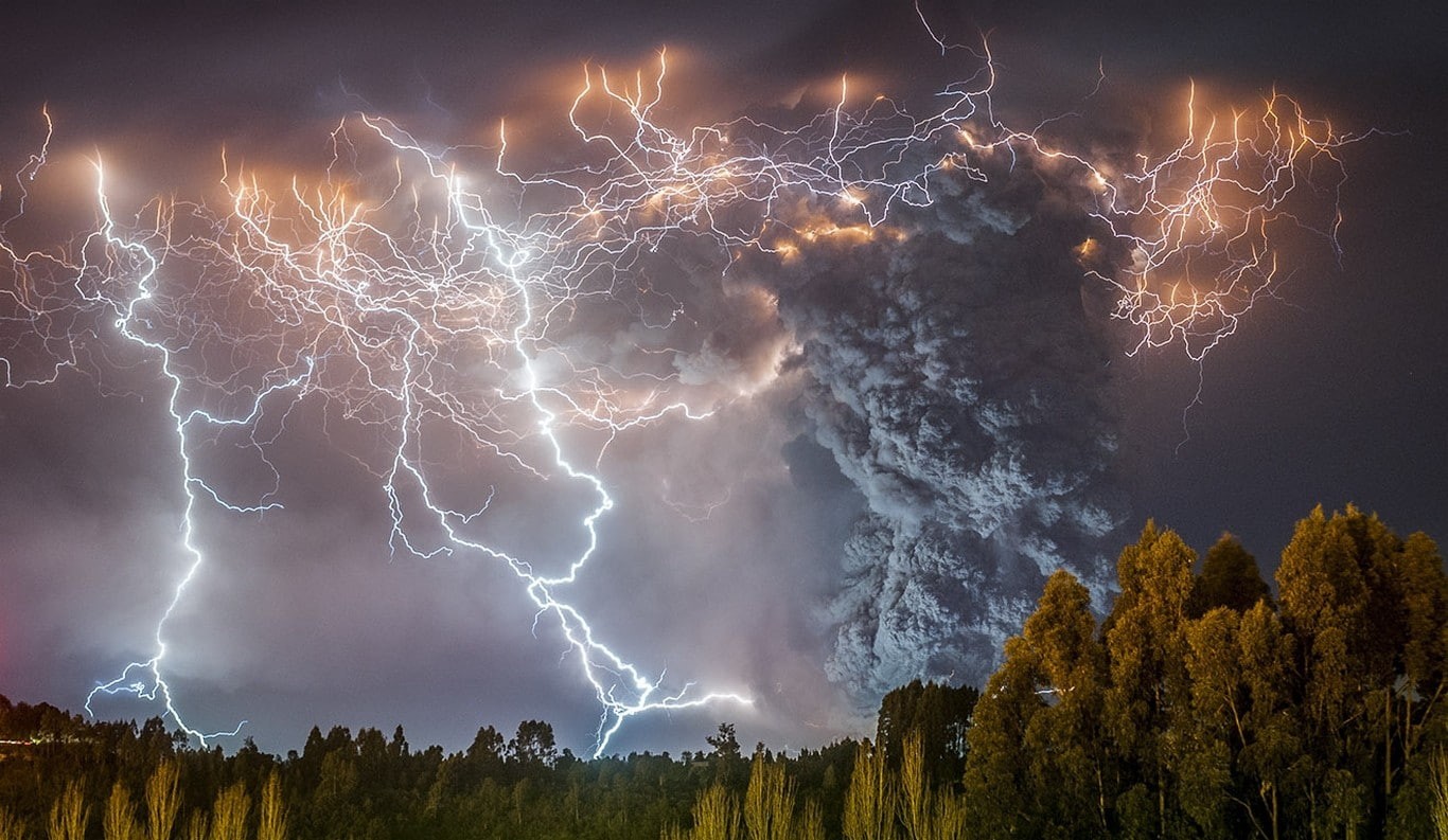 eruptions, nature, Chile, lights, lightning, landscape, smoke, night, 720P, volcano, forest, HD Wallpaper