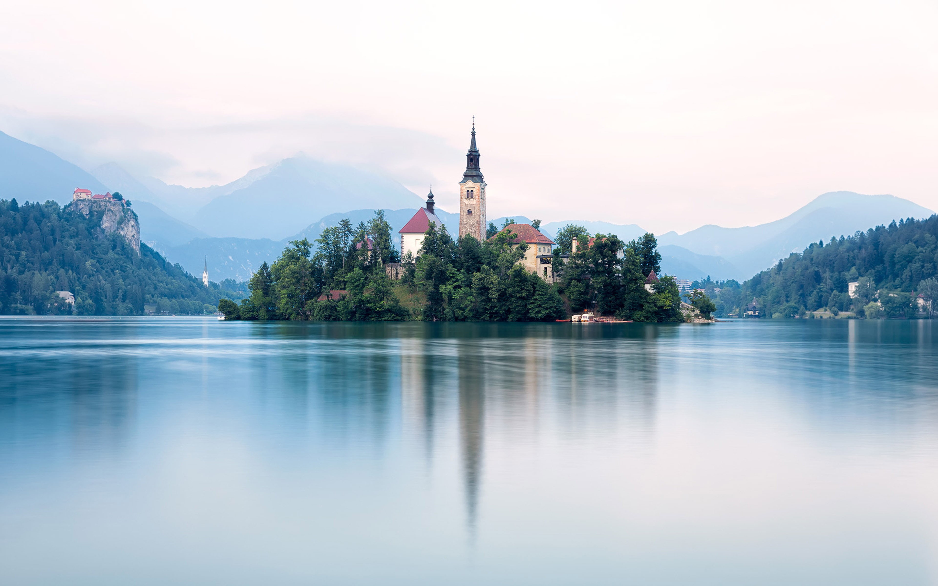 waterfront, building, beauty in nature, reflection, outdoors, mobile, water, mountain, near, nature, scenics - nature, mountain range, travel destinations, HD Wallpaper