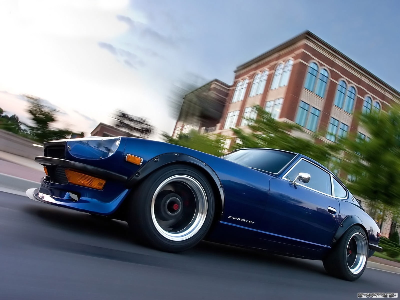 road, building exterior, Datsun, nature, building, vehicle, car, small, motor vehicle, architecture, transportation, blue cars, city, no people, speed, HD Wallpaper
