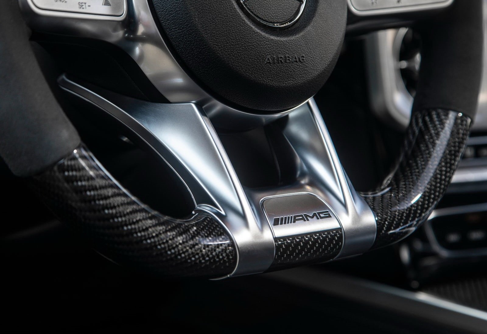 wheel, vehicle part, metal, silver colored, close-up, 720P, mode of transportation, chrome, equipment, modern, sports car, tire, mercedes-benz, indoors, HD Wallpaper