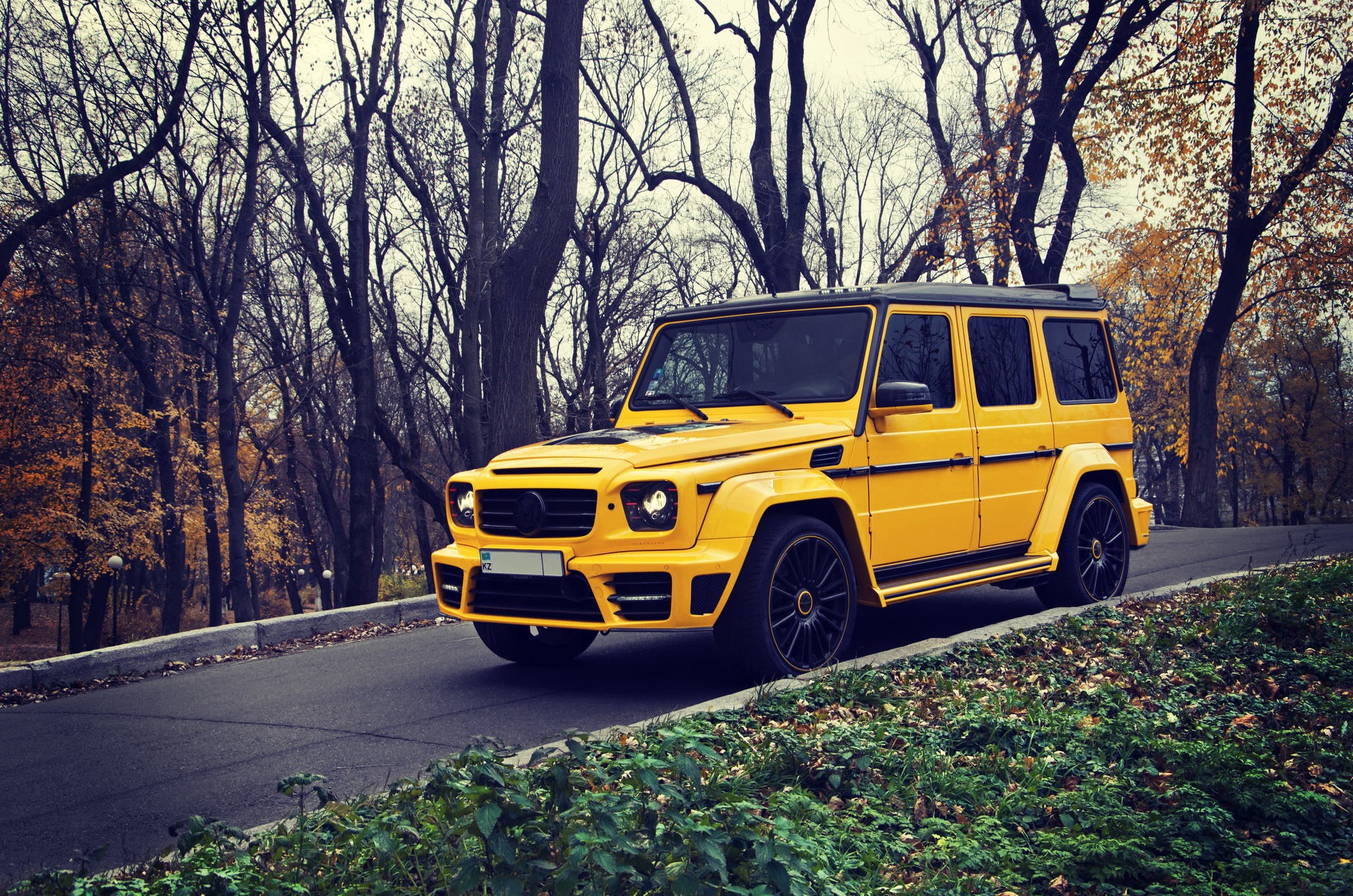 off-Road Vehicle, red, driving, city, land, mode of Transport, land Vehicle, transportation, taxi, car, wheel, mode of transportation, street, G63, 1080P, HD Wallpaper