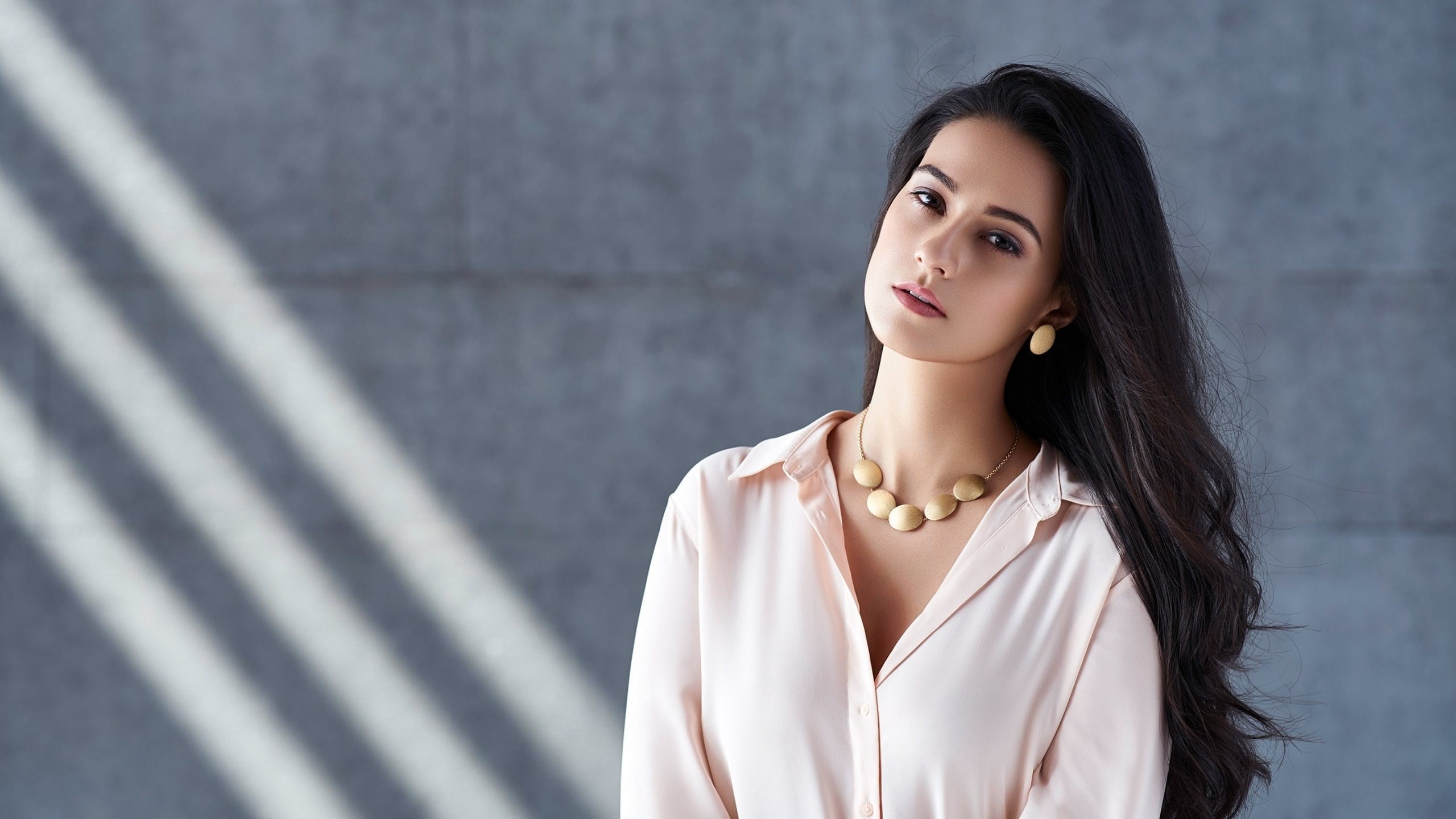 pretty girl images 2560x1440, modern, young adult, human face, portrait, females, jewelry, one person, clothing, glamour, beautiful woman, elegance, fashion, HD Wallpaper