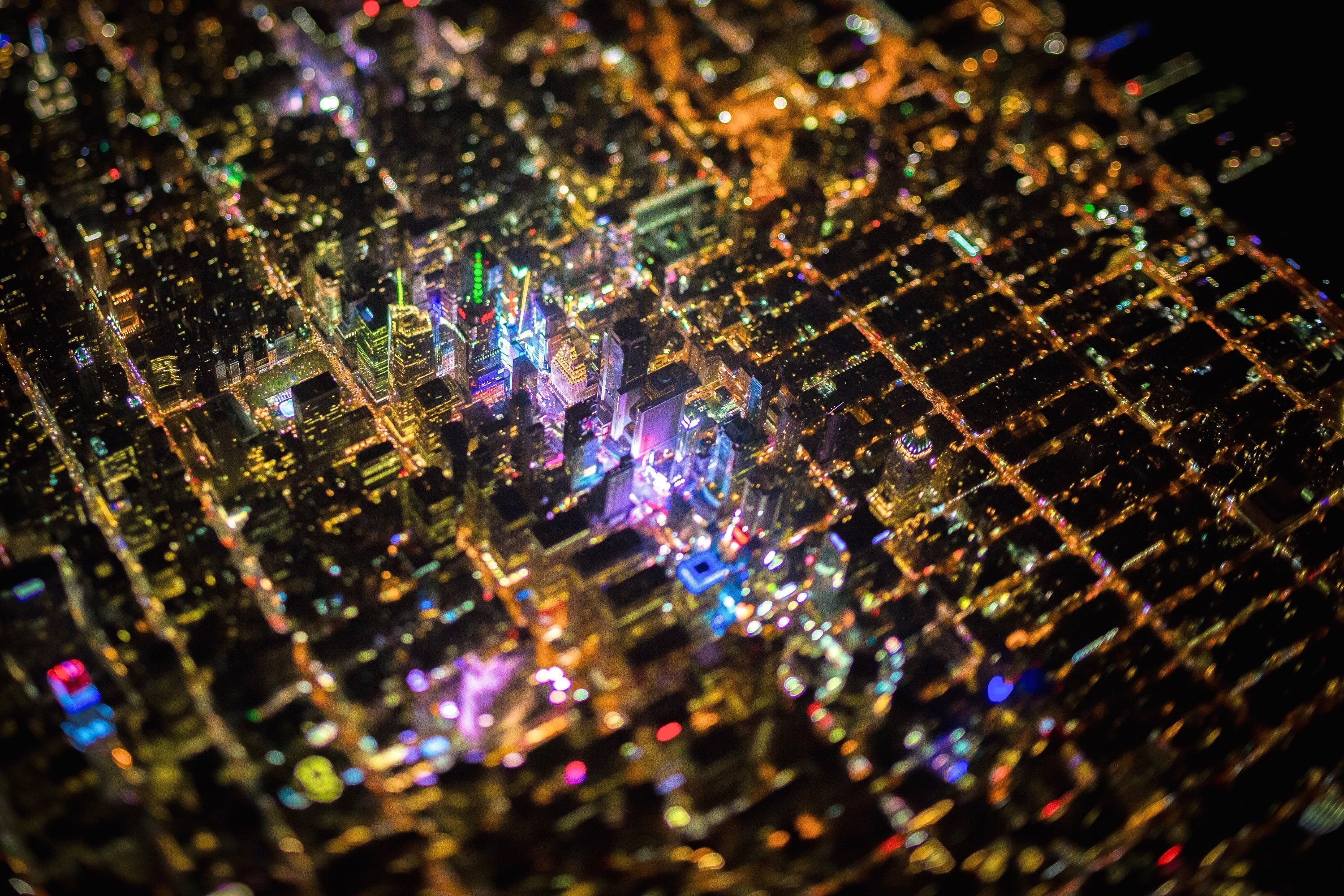 pattern, tilt shift, shiny, yellow, board, business, cityscape, building, technology, USA, backgrounds, light - Natural Phenomenon, lighting Equipment, HD Wallpaper