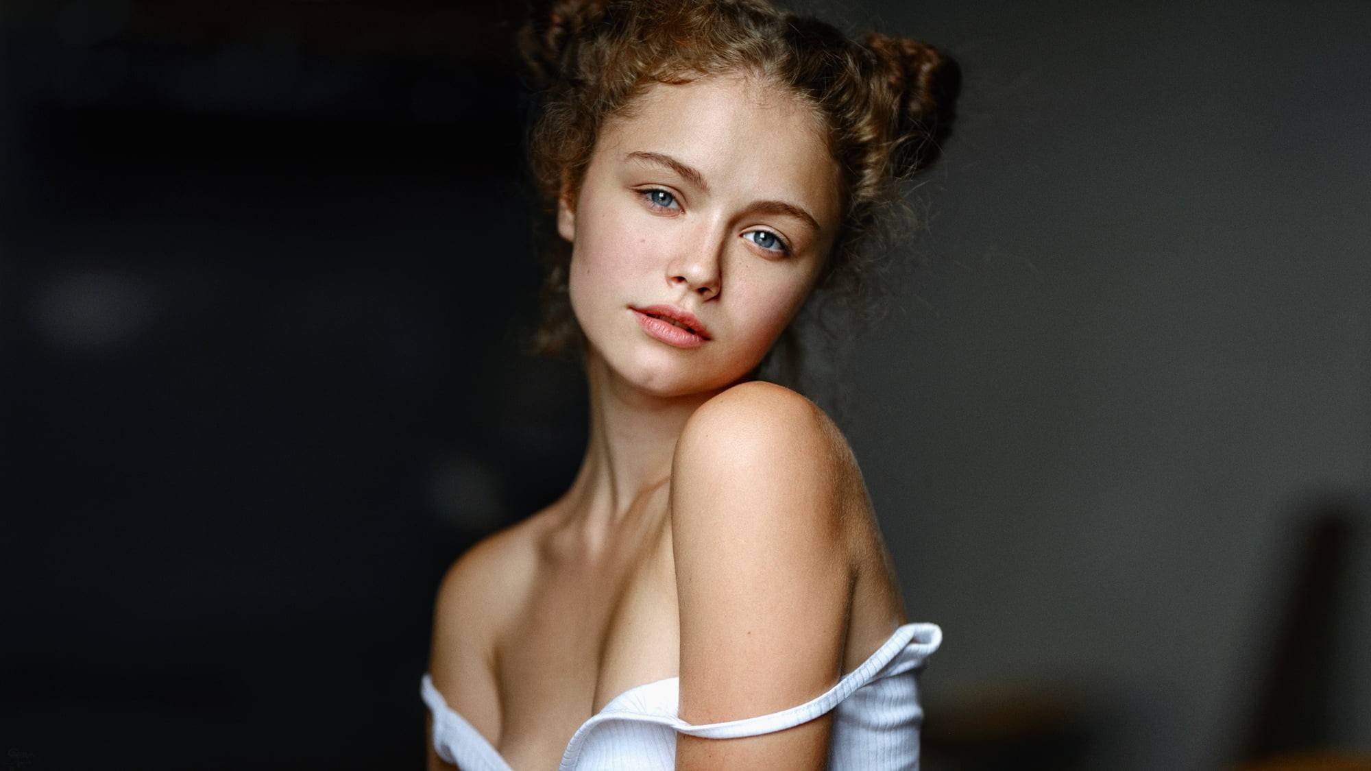 teenager, indoors, Alina Zaslavskaya, serious, 1080P, women, strapless, adult, beauty, looking at camera, portrait, Georgy Chernyadyev, bare shoulders, HD Wallpaper