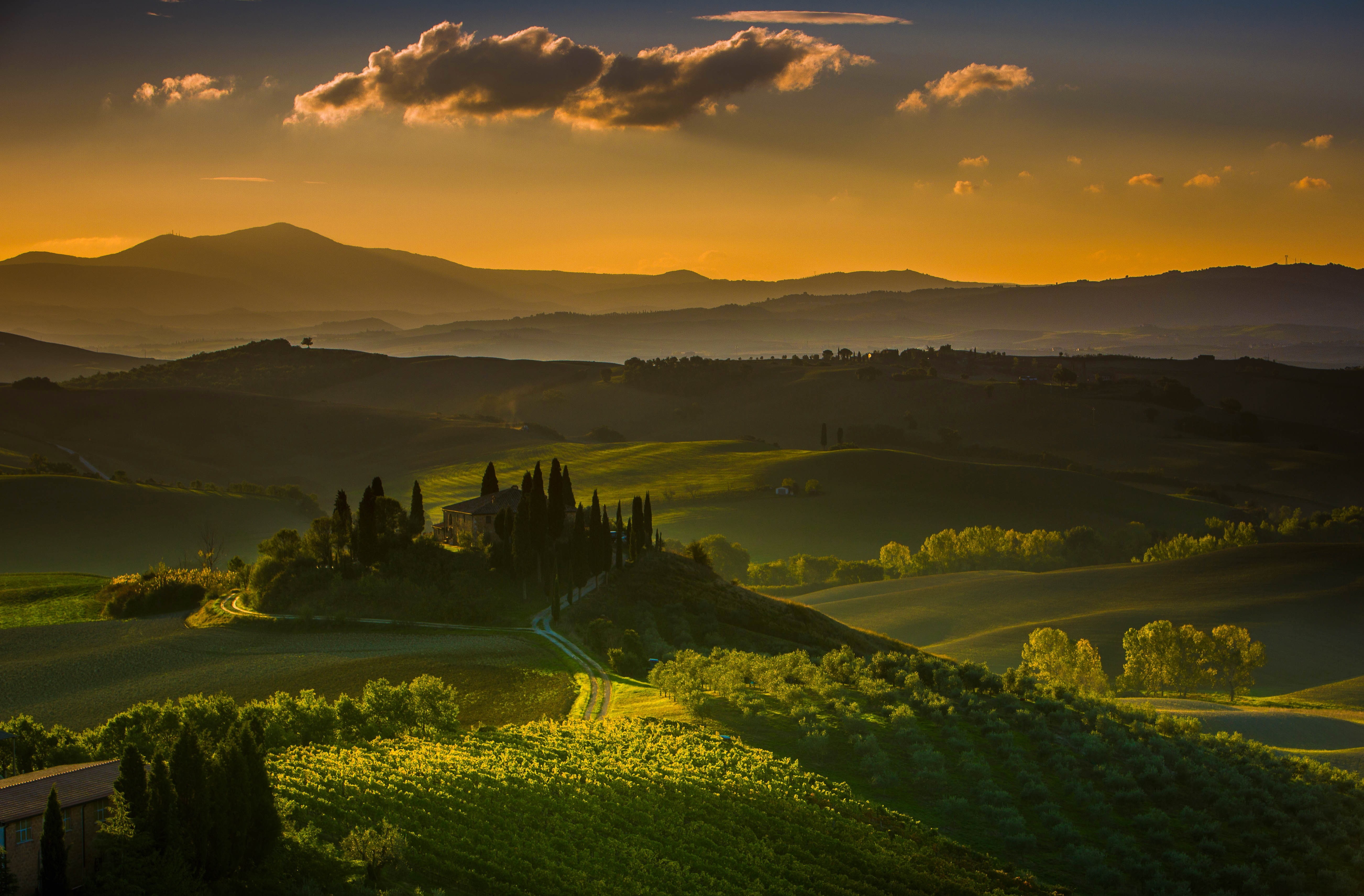 landscape, Tuscany, sun, beauty in nature, environment, non-urban scene, sky, mountain range, land, 5K, sunlight, tranquility, scenics - nature, Italy, HD Wallpaper