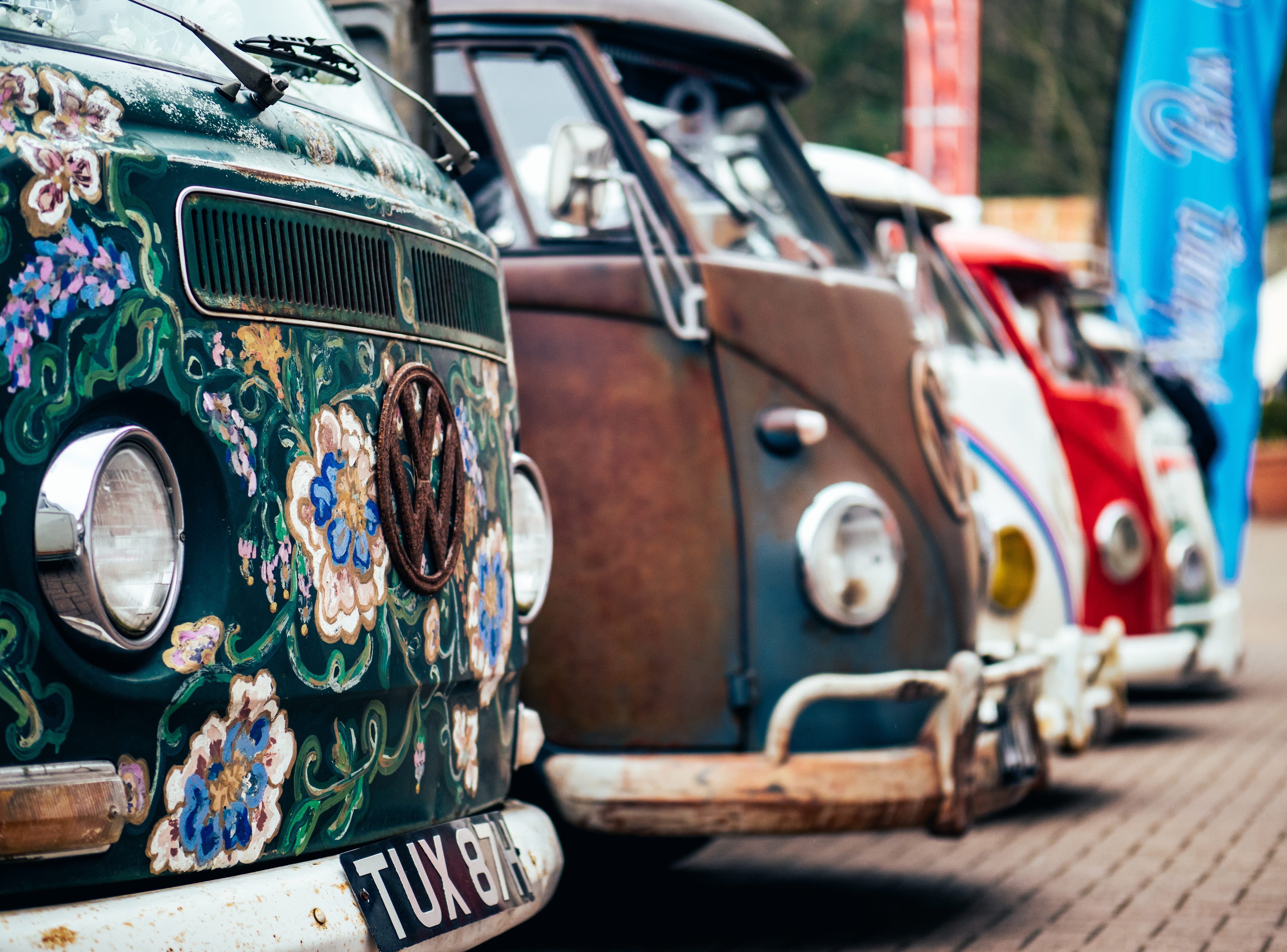 buses, vehicle, antique, vw, outdoors, land vehicle, old, peace, dom, selective focus, vintage car, vintage, hippie, shift, transport, rust, day, metal, HD Wallpaper