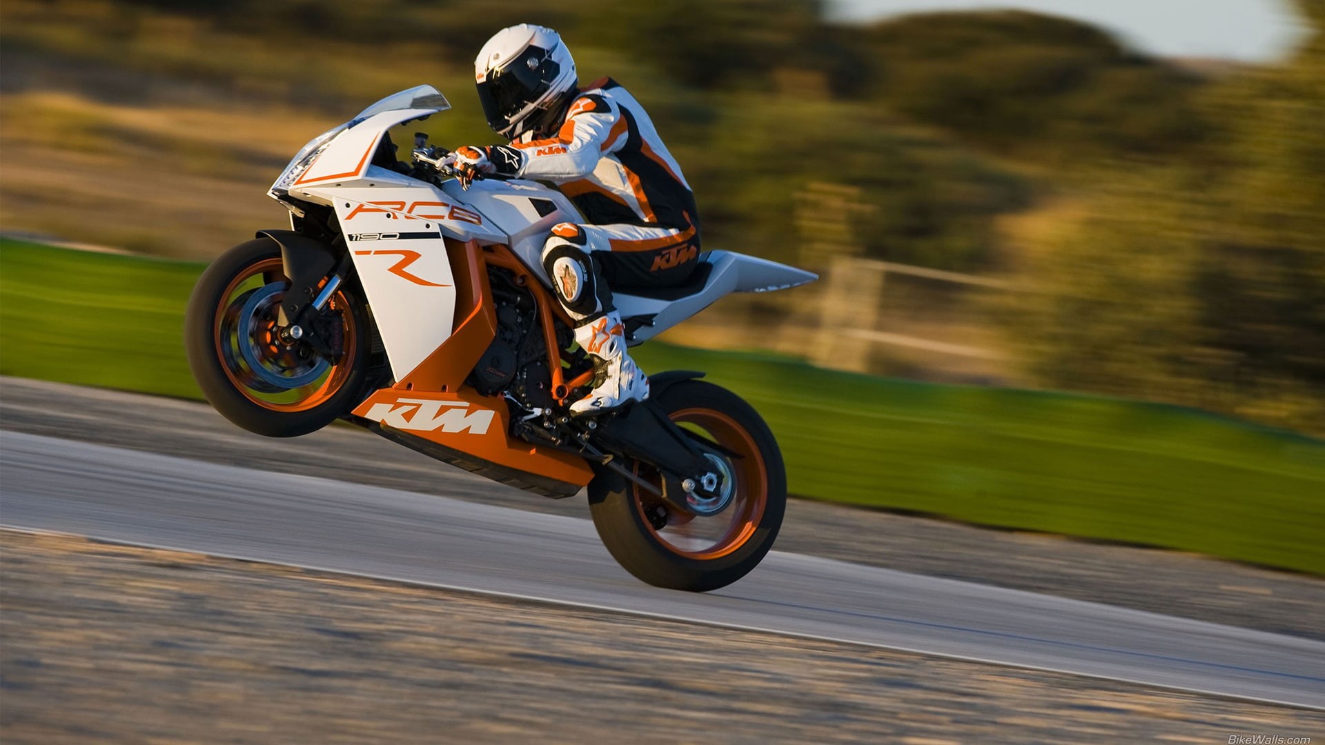 speed, racing, crash helmet, vehicle, bike, car, wheeled vehicle, helmet, headdress, 1080P, sport, clothing, tire, go-kart, wheel, transportation, motor vehicle, HD Wallpaper