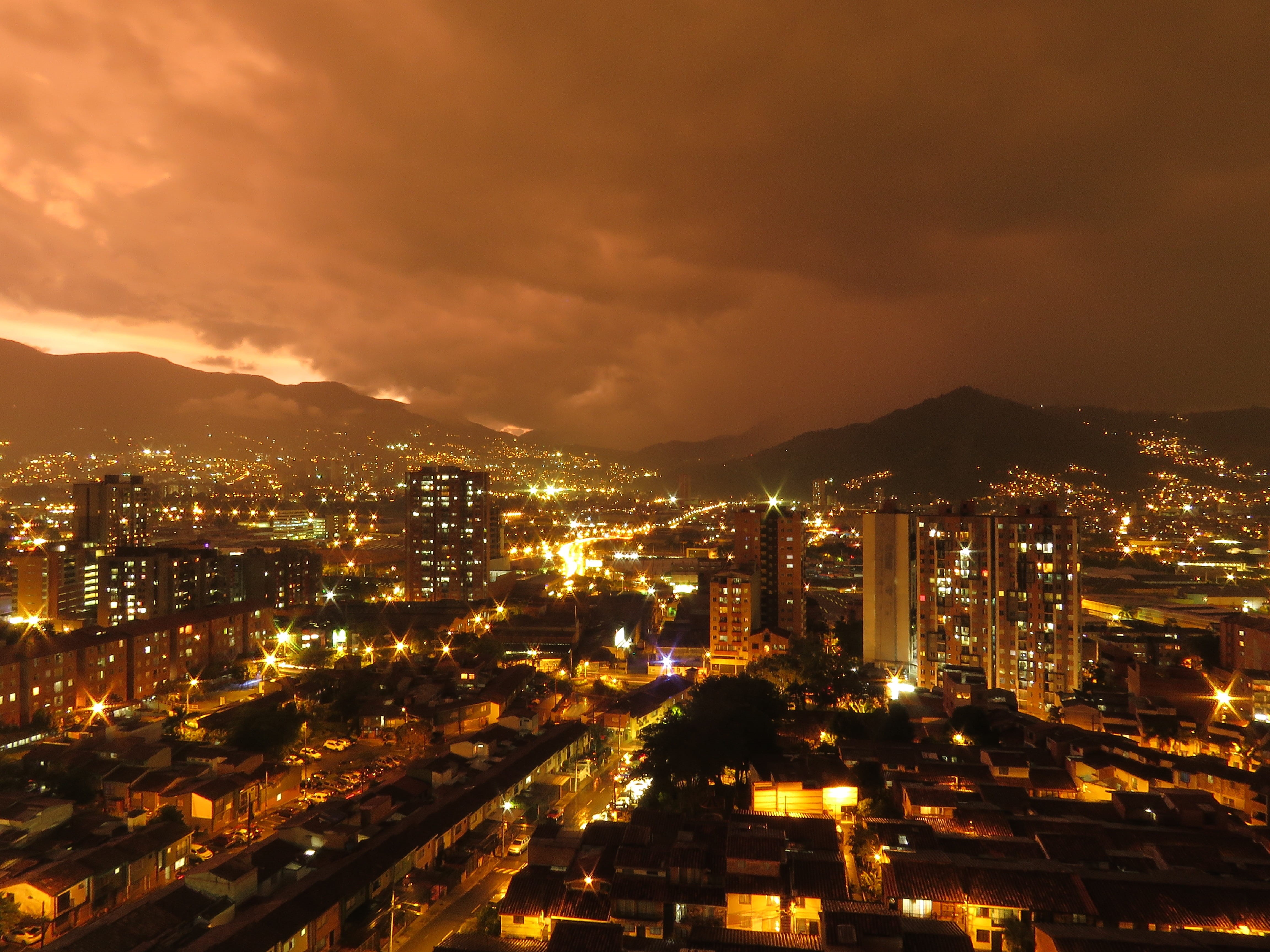 building exterior, Sunset, modern, colombia, architecture, illuminated, building, urban, night vision, urban landscape, photo, medellin, Medellín, tourism, HD Wallpaper