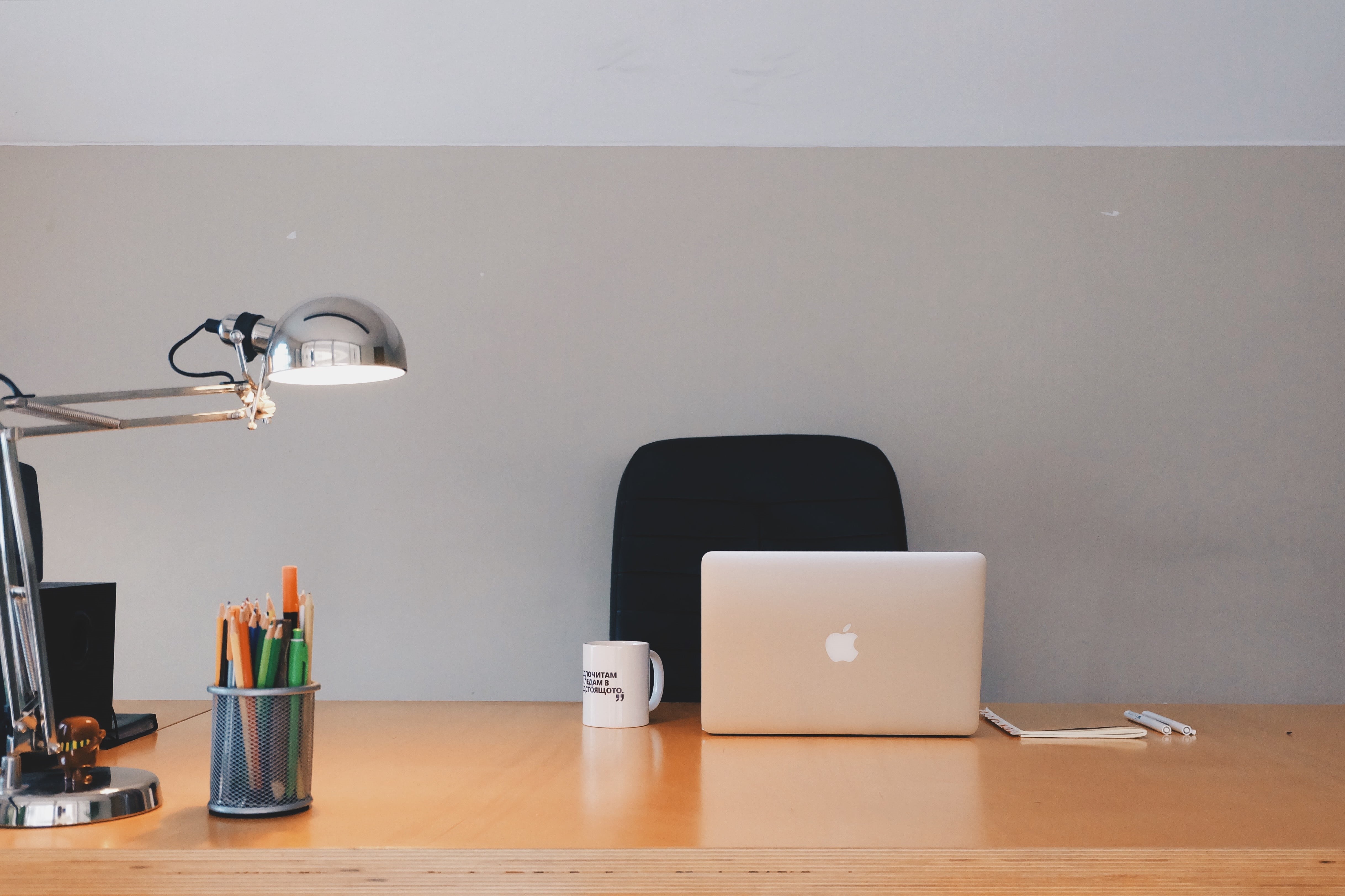 business, wireless technology, apple, cup, ceramic, lighting equipment, computer, communication, brown, furniture, stationary, desk, notepad, 4K, pens, HD Wallpaper