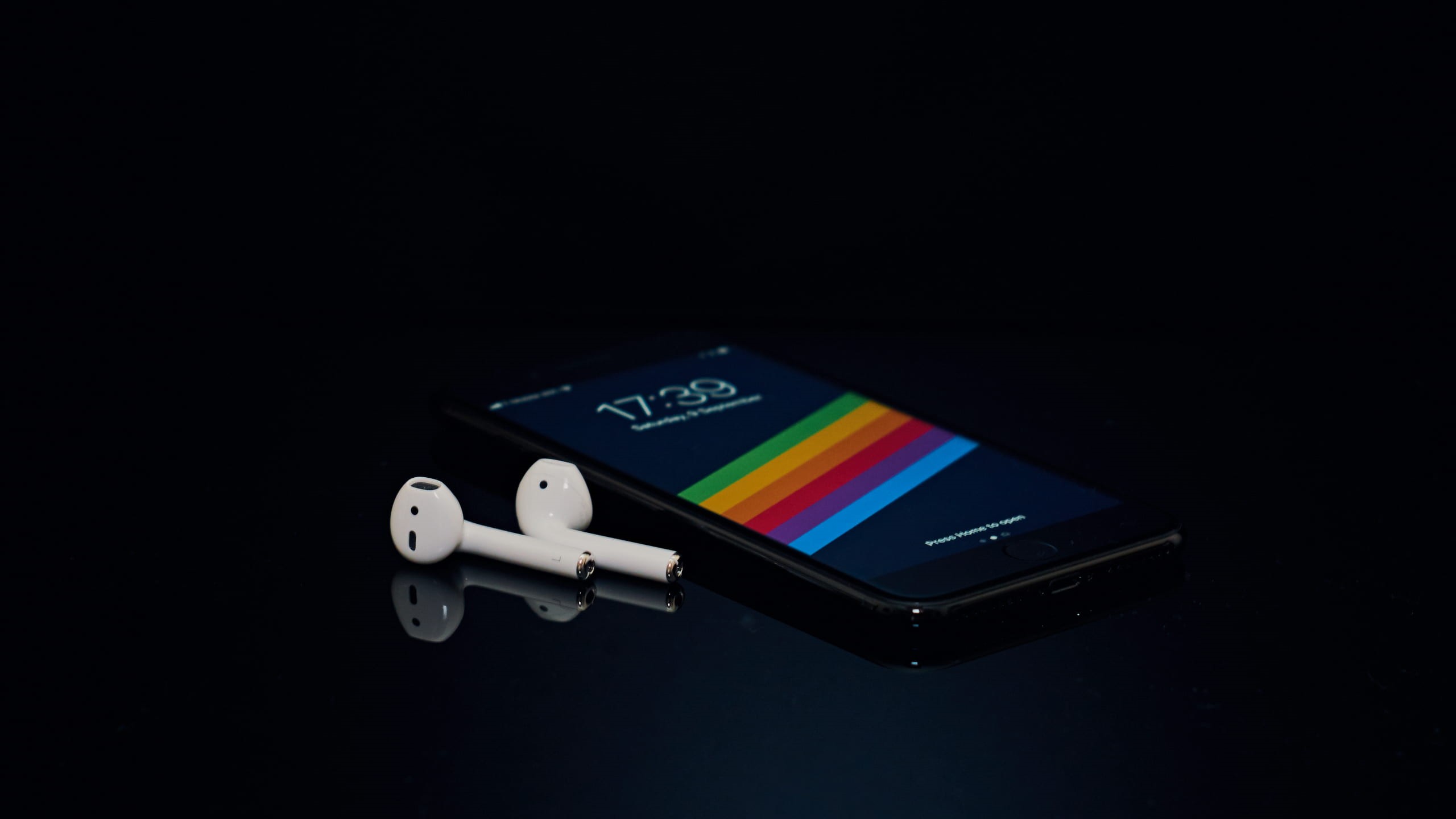 wireless technology, mobile phone, android, close-up, phone, indoors, studio shot, single object, time, black color, color, still life, black background, HD Wallpaper