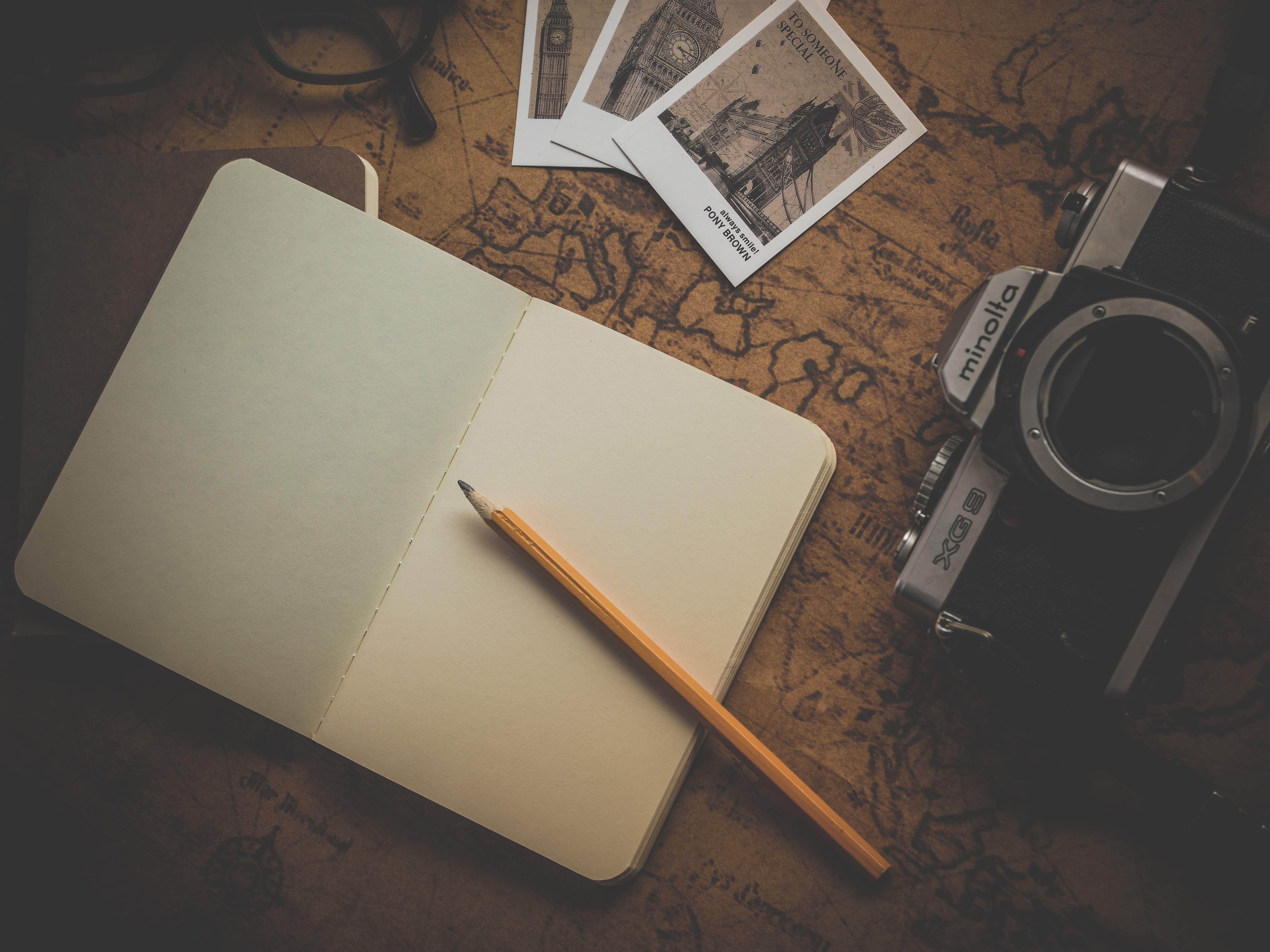glasses, watch, traveler, wallet, vintage, blank, closeup, tourism, beside, business, book, holiday, page, wooden, europe, desk, old, publication, details, HD Wallpaper