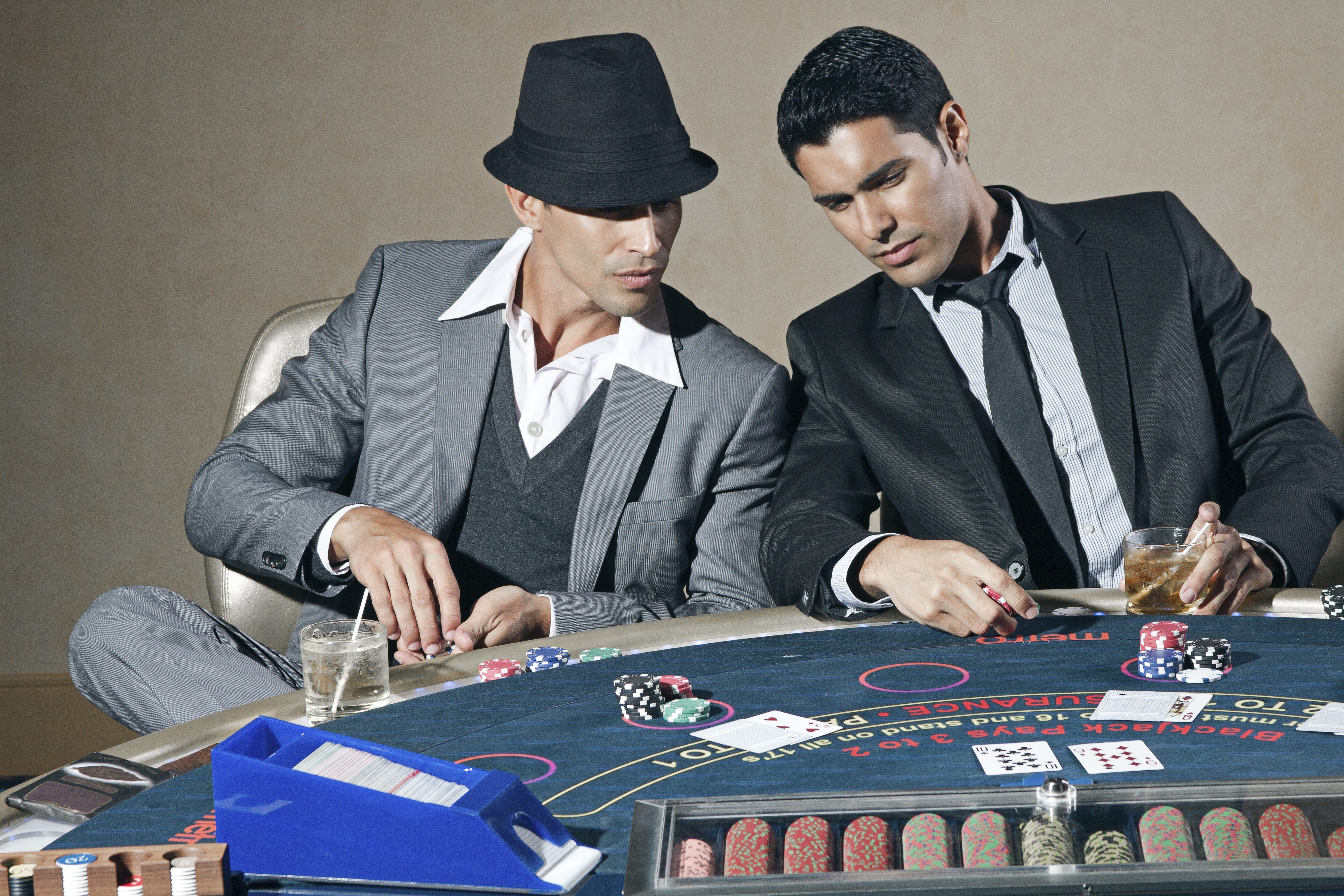 business, adult, leisure games, lifestyle, entertainment, addiction, blackjack, texas, table, black, game, 5K, play, casino, males, playing, male, men, HD Wallpaper
