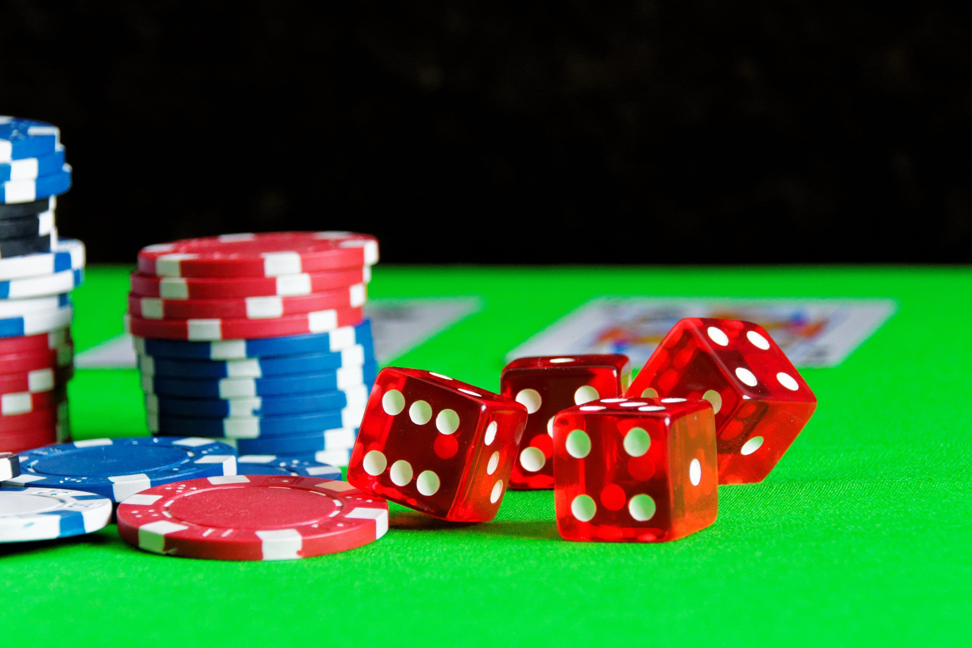 Cube, green color, arts culture and entertainment, relaxation, close-up, risk, dices, card game, playing cards, poker - card game, profit, Gambling, no people, HD Wallpaper