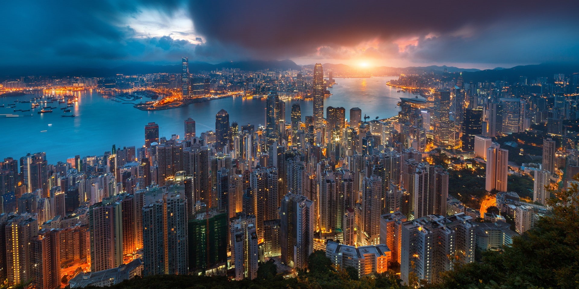 skyscraper, Hong Kong, downtown district, residential district, landscape, no people, illuminated, panoramic, building exterior, business, apartment, Victoria Harbour, HD Wallpaper